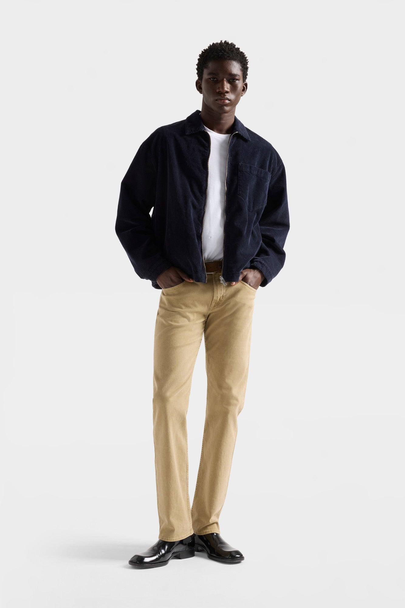 7-for-all-mankind-the-straight-herren-straight-jeans-in-denim-dust-rise-beige image 2