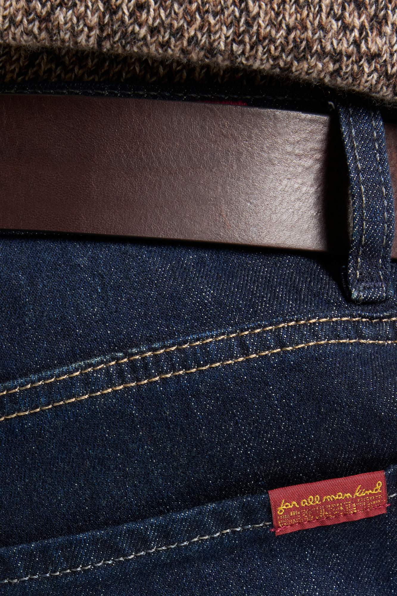 7-for-all-mankind-austyn-relaxed-straight-jeans-los-angeles-dark image 4