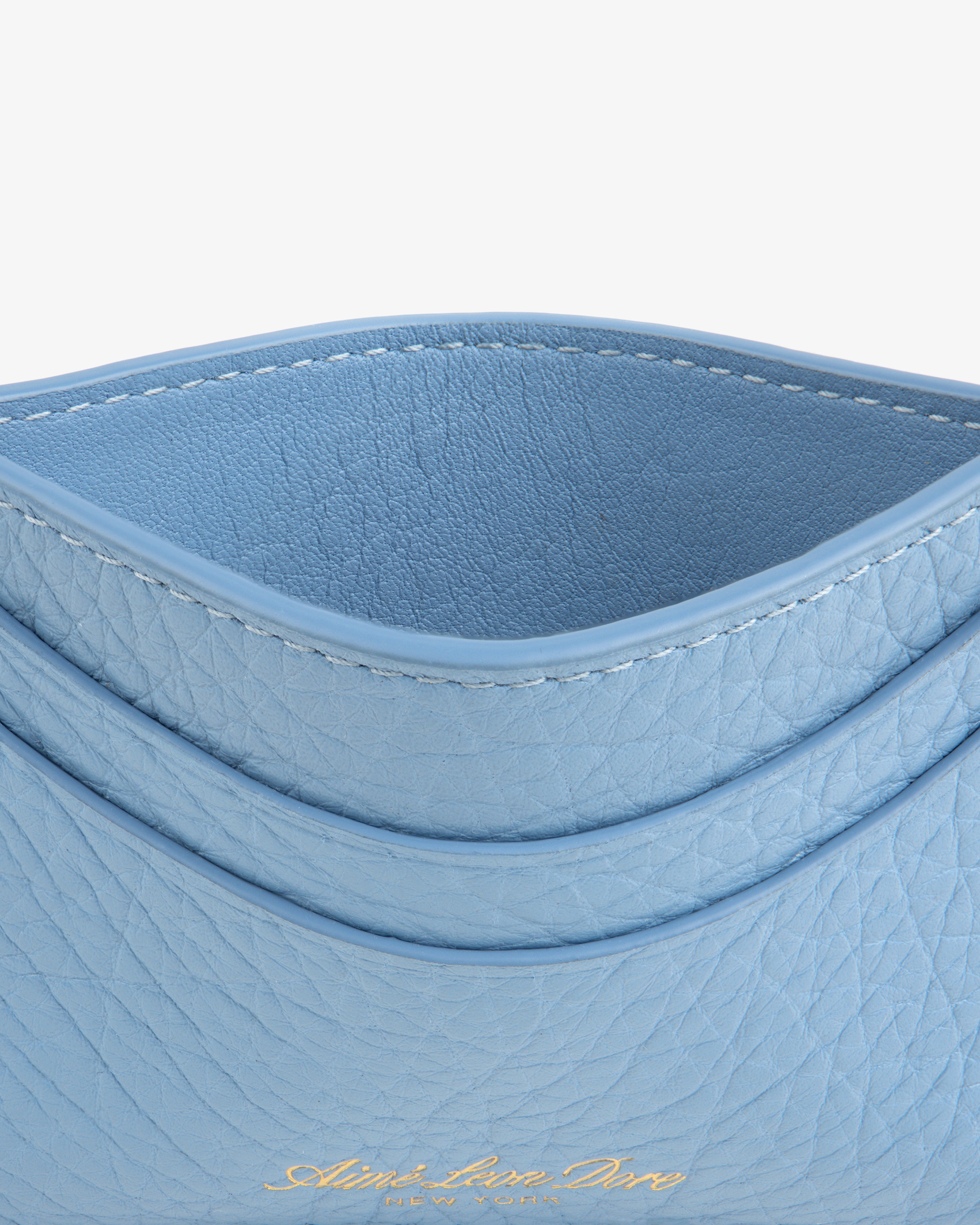 aim-leon-dore-tumbled-leather-card-holder-blau image 5