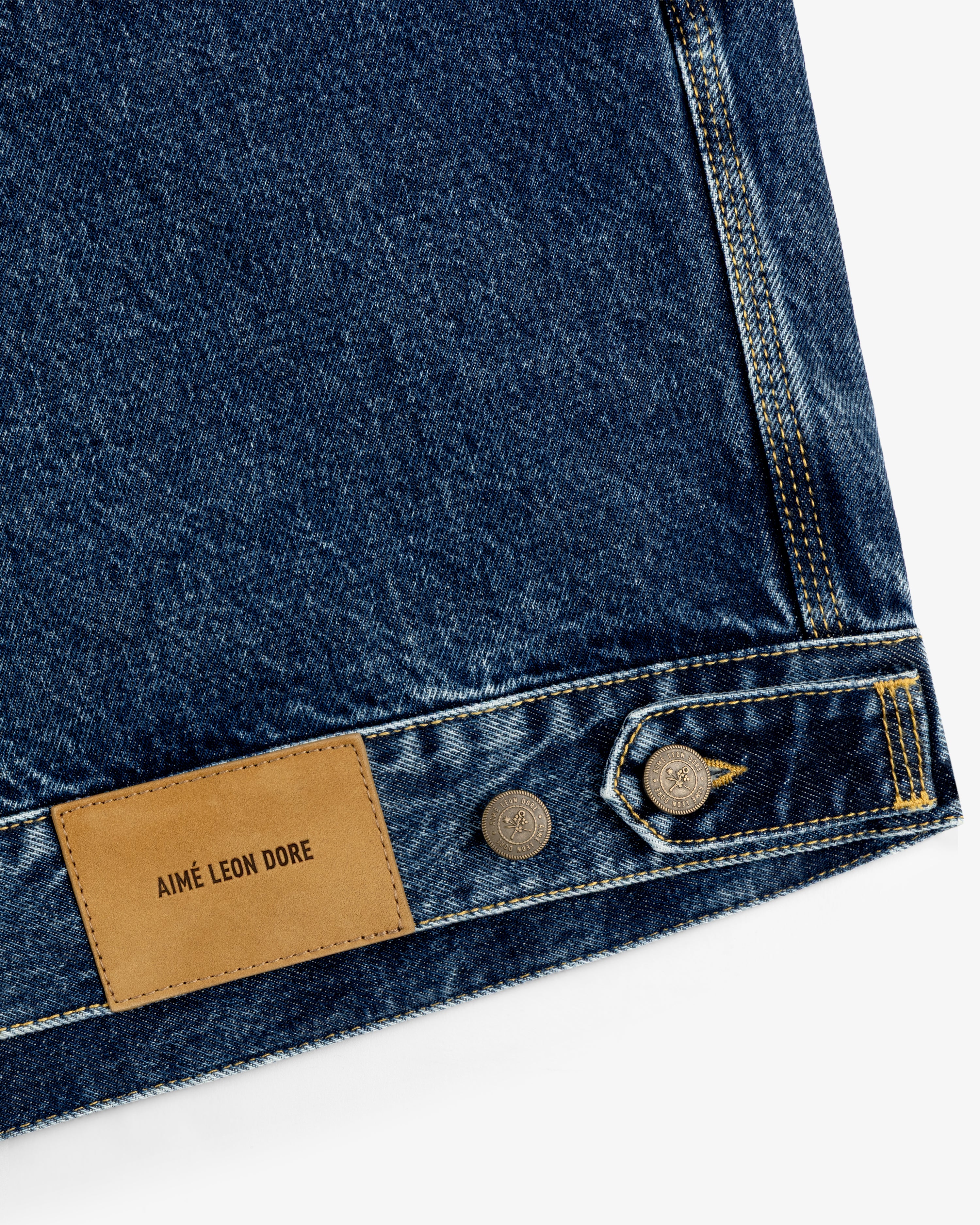 aim-leon-dore-denim-trucker-jacket-blau-italienischer-denim image 7