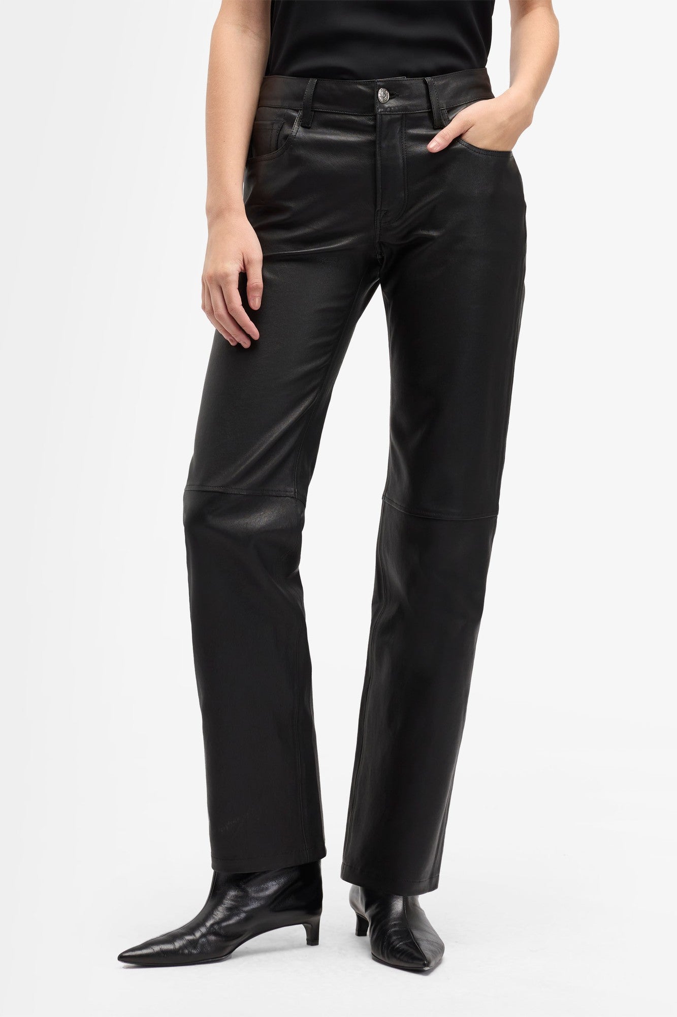 7-for-all-mankind-calie-straight-lederhose-leather-black-damen image 3