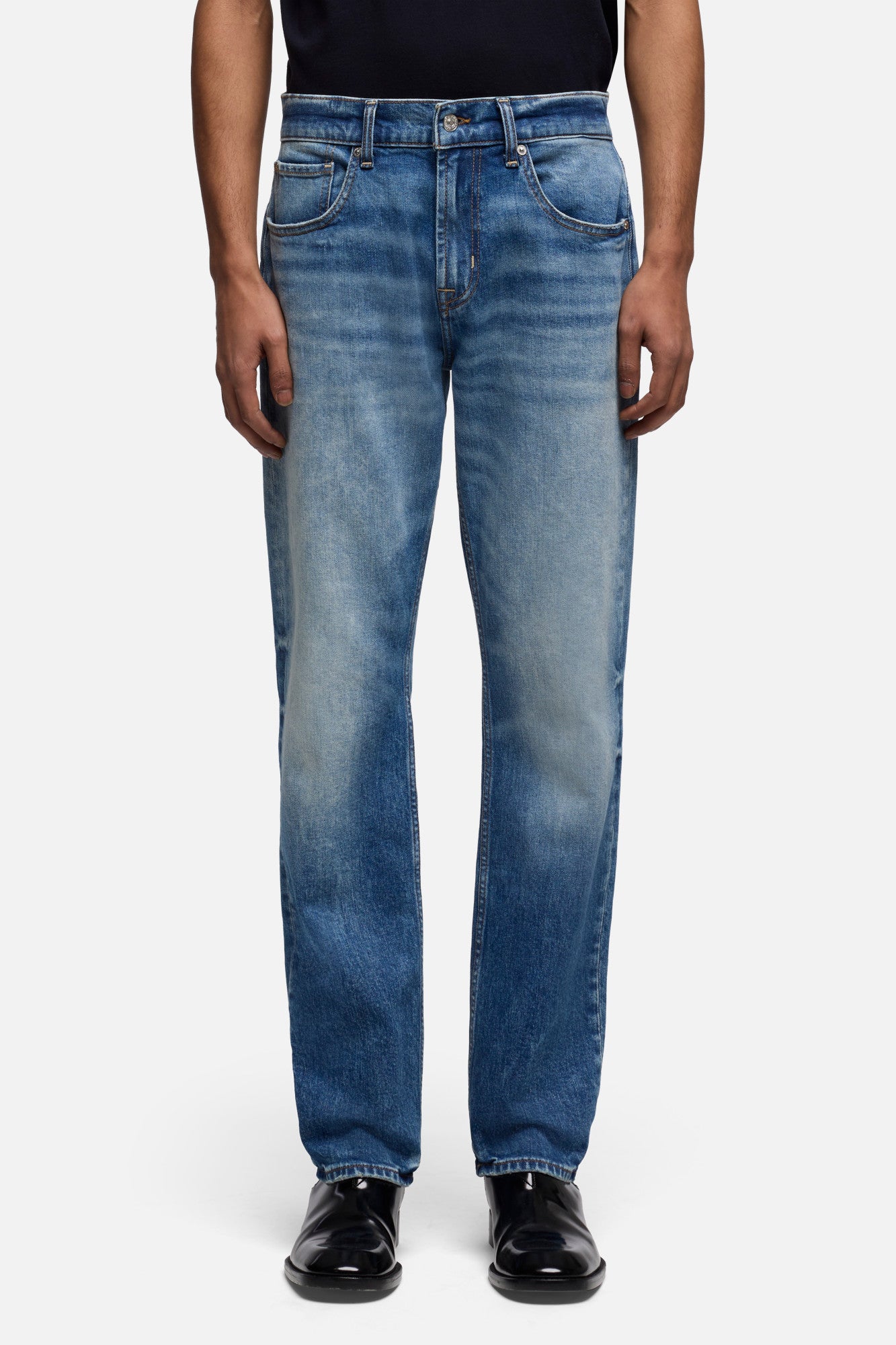 7-for-all-mankind-the-straight-32-jeans-in-luxe-vintage-porch image 3