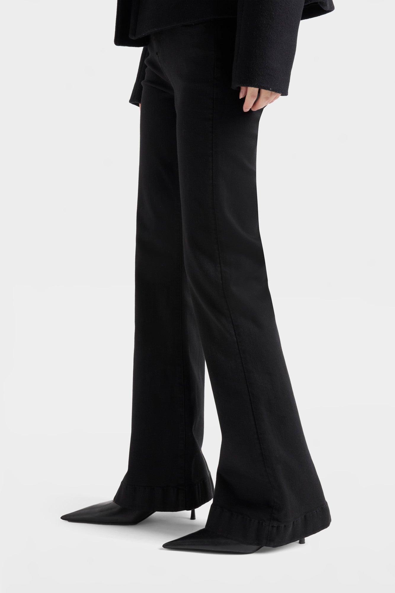 7-for-all-mankind-tailorless-slim-illusion-dojo-jeans-black image 6