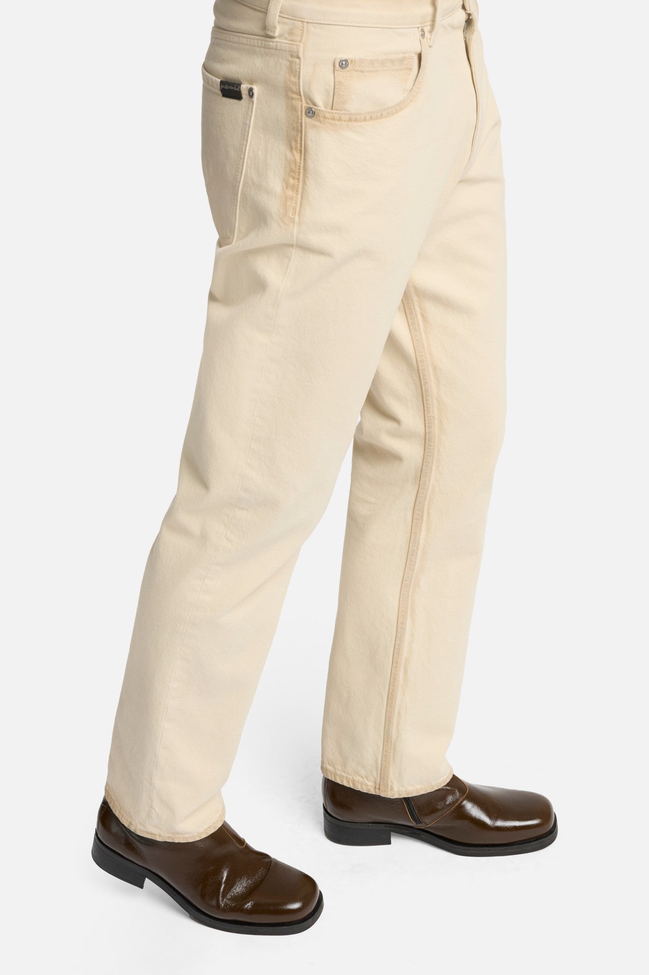 7-for-all-mankind-modern-straight-jeans-in-freehand image 8