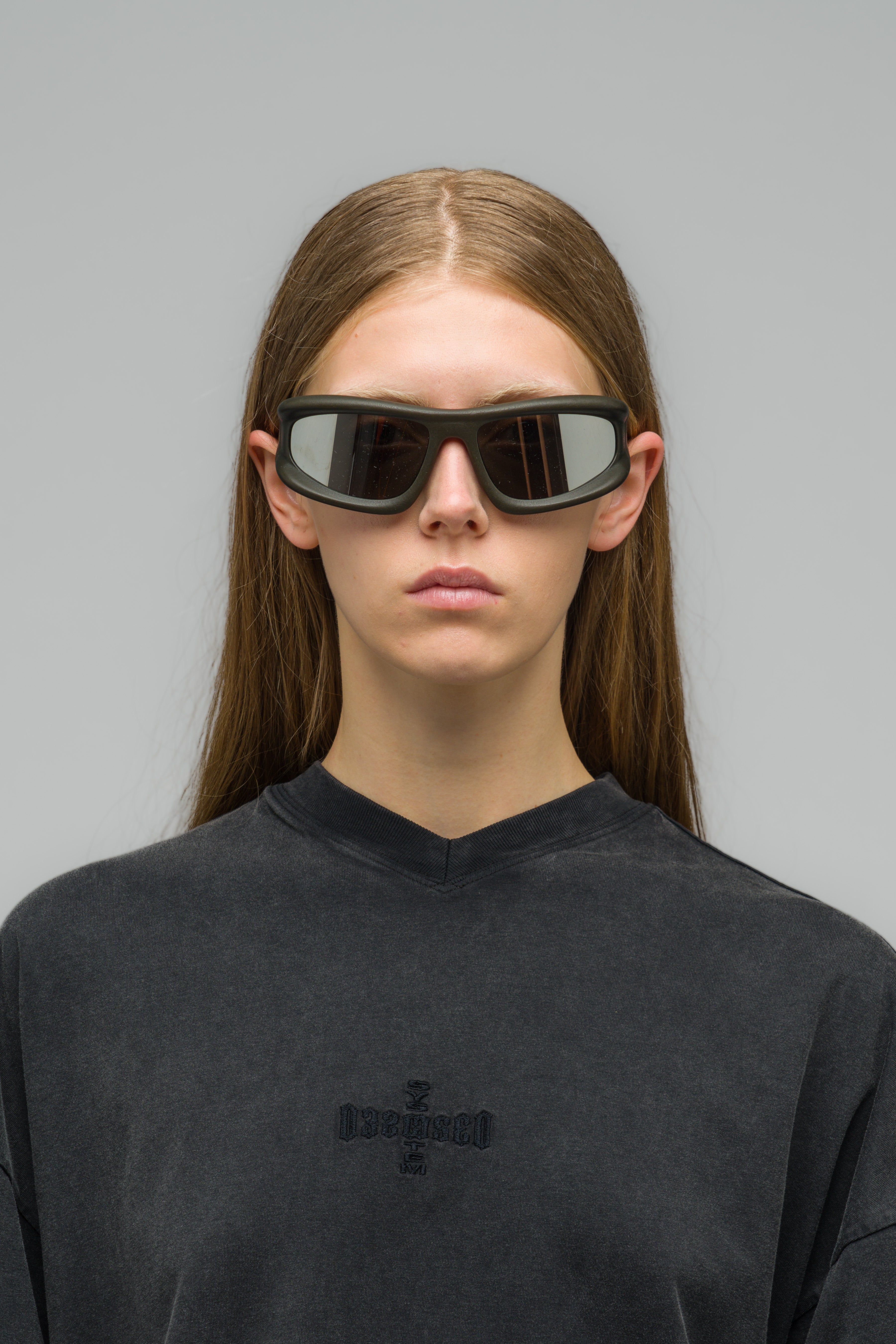 032c-x-mykita-marfa-sonnenbrille-safari-green-mylon image 6