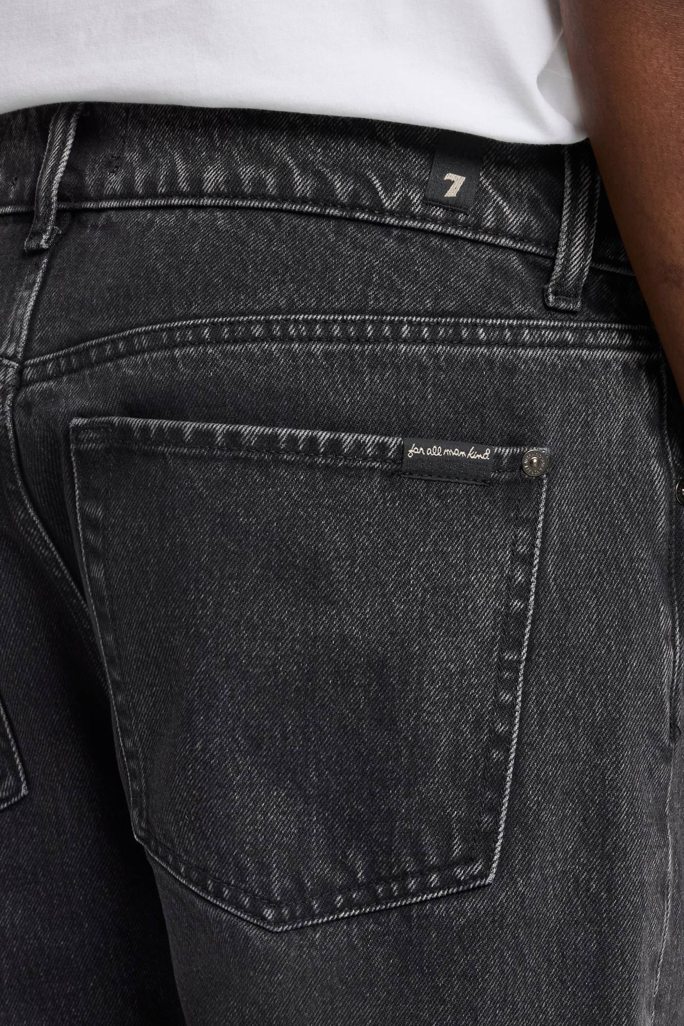 7-for-all-mankind-modern-straight-jeans-caviar-schwarz-herren image 4