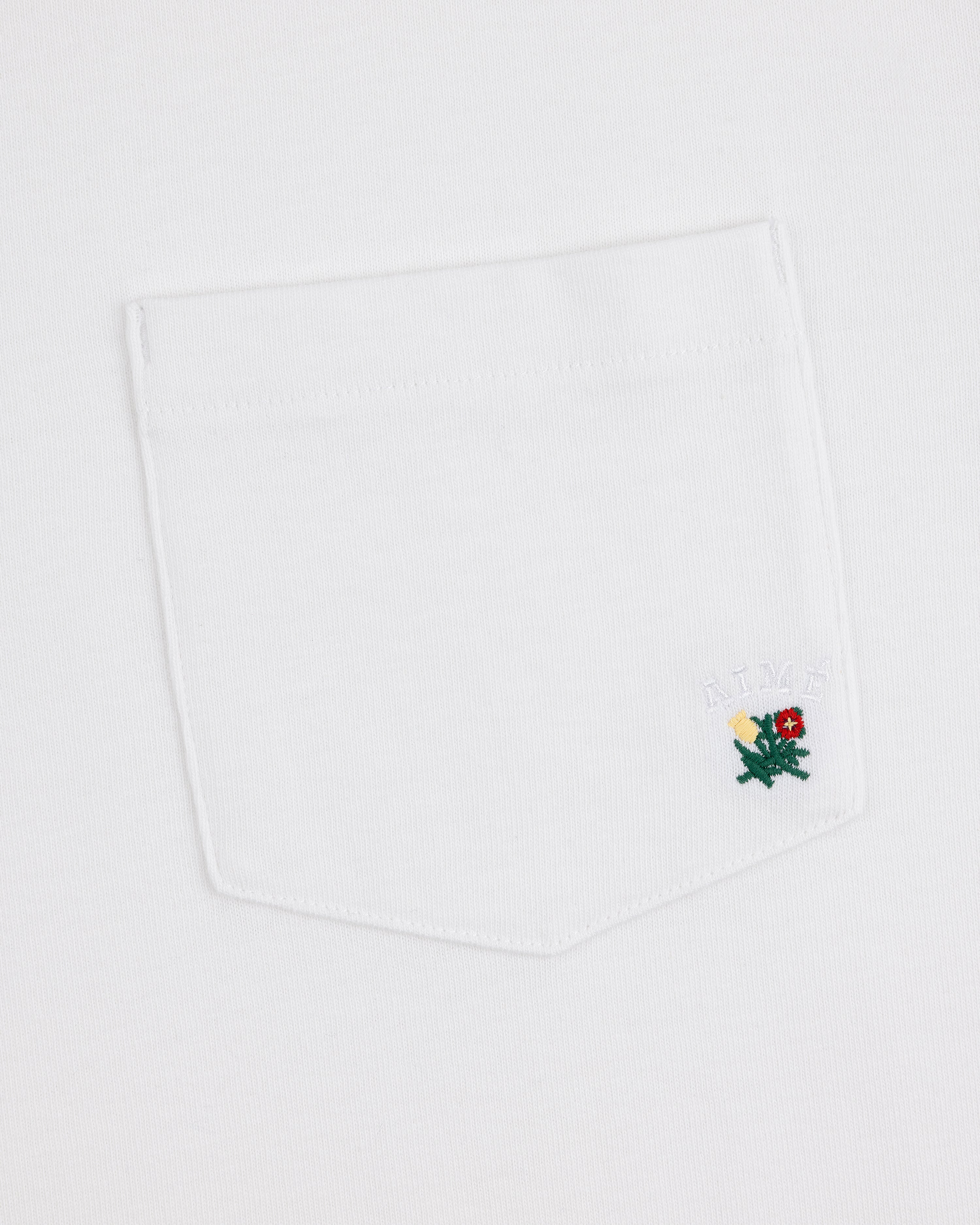 aim-leon-dore-crest-pocket-t-shirt-wei-regular-fit image 4