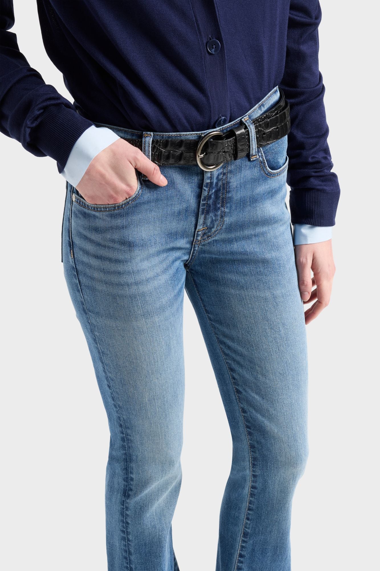 7-for-all-mankind-tailorless-bootcut-jeans-slim-illusion-faded-echo image 6