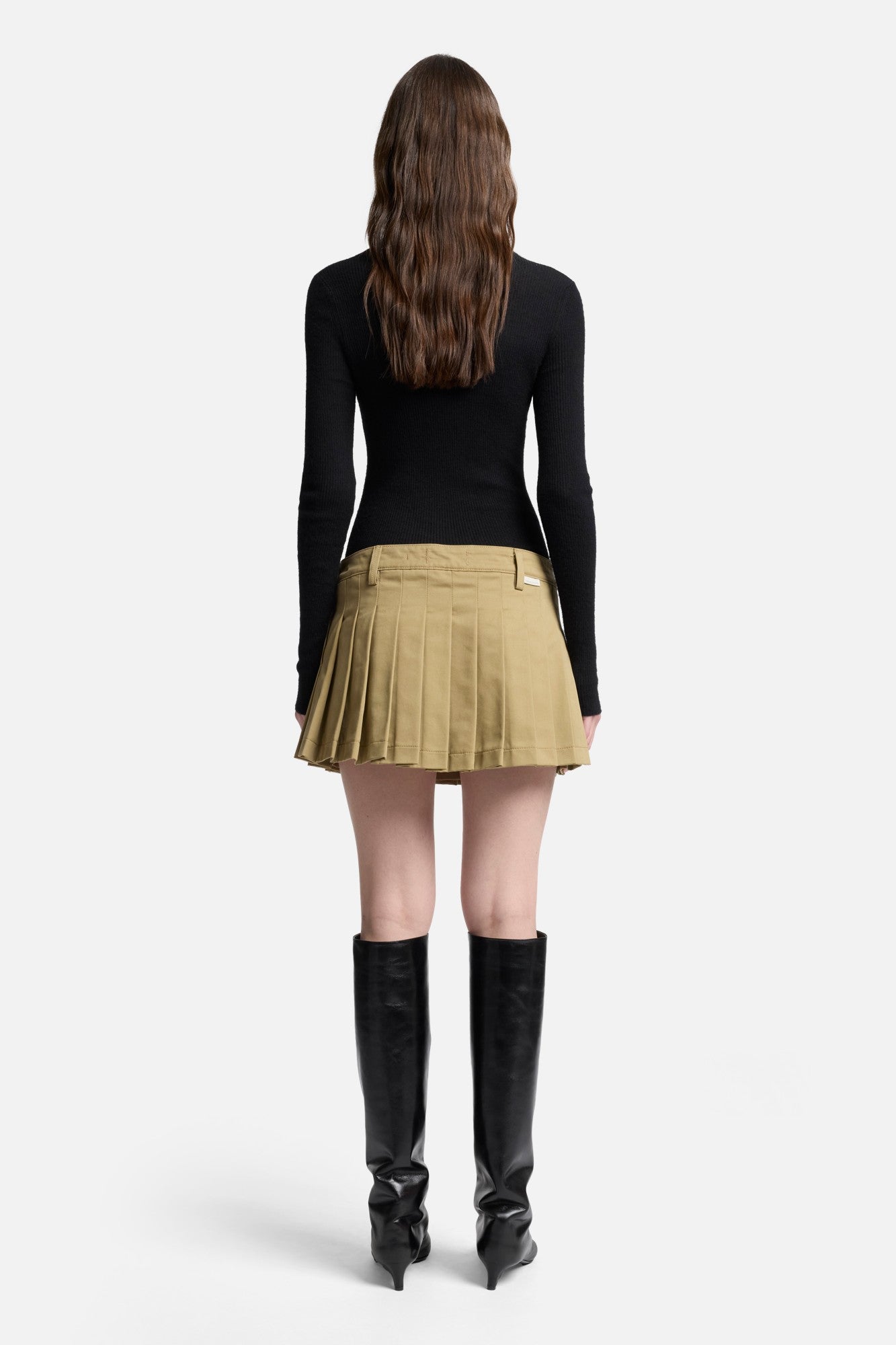 7-for-all-mankind-comfort-twill-mini-faltenrock-sand-storm image 5
