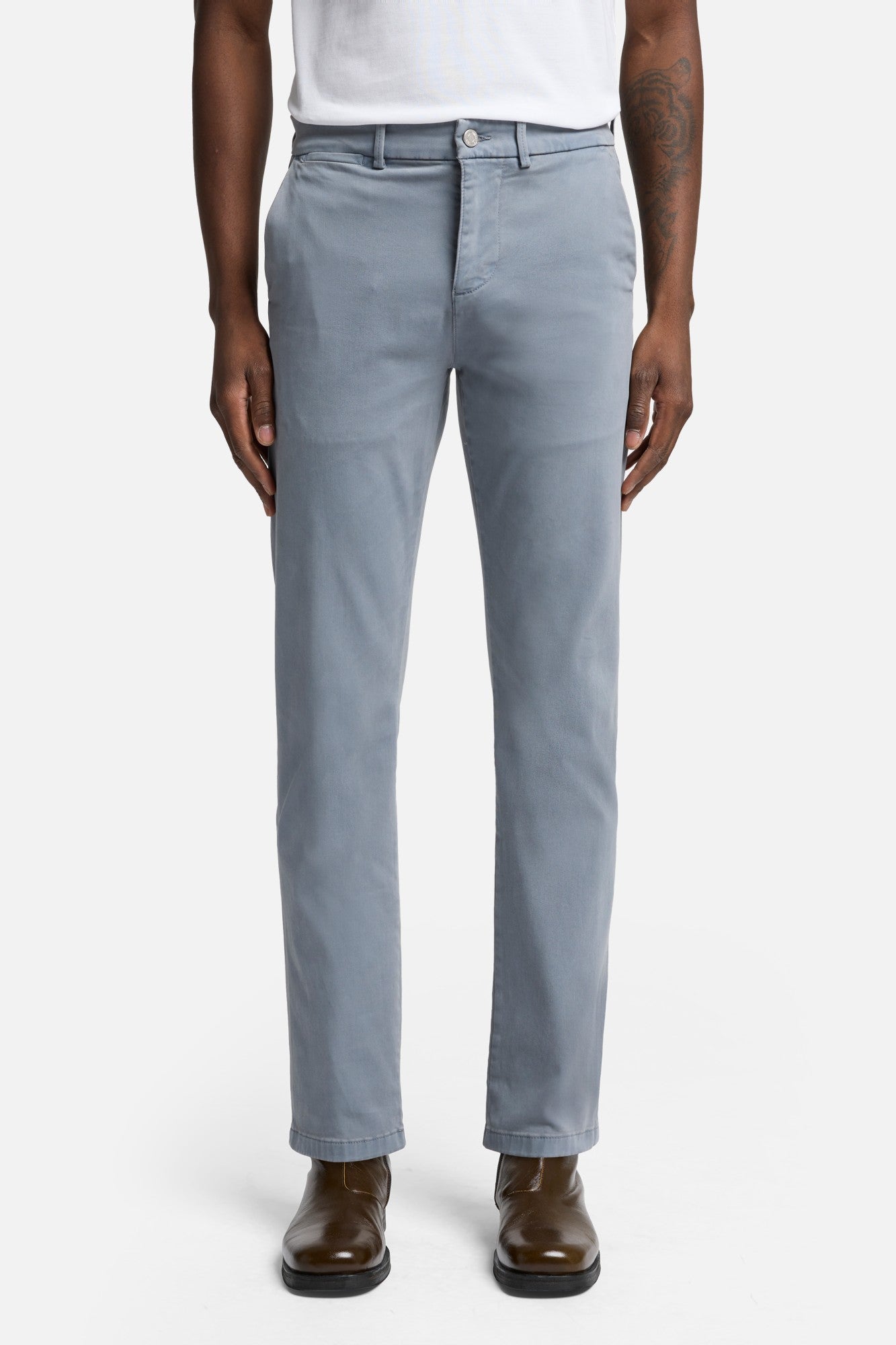 7-for-all-mankind-luxe-performance-slimmy-chino-sleepy-blue-chino image 3