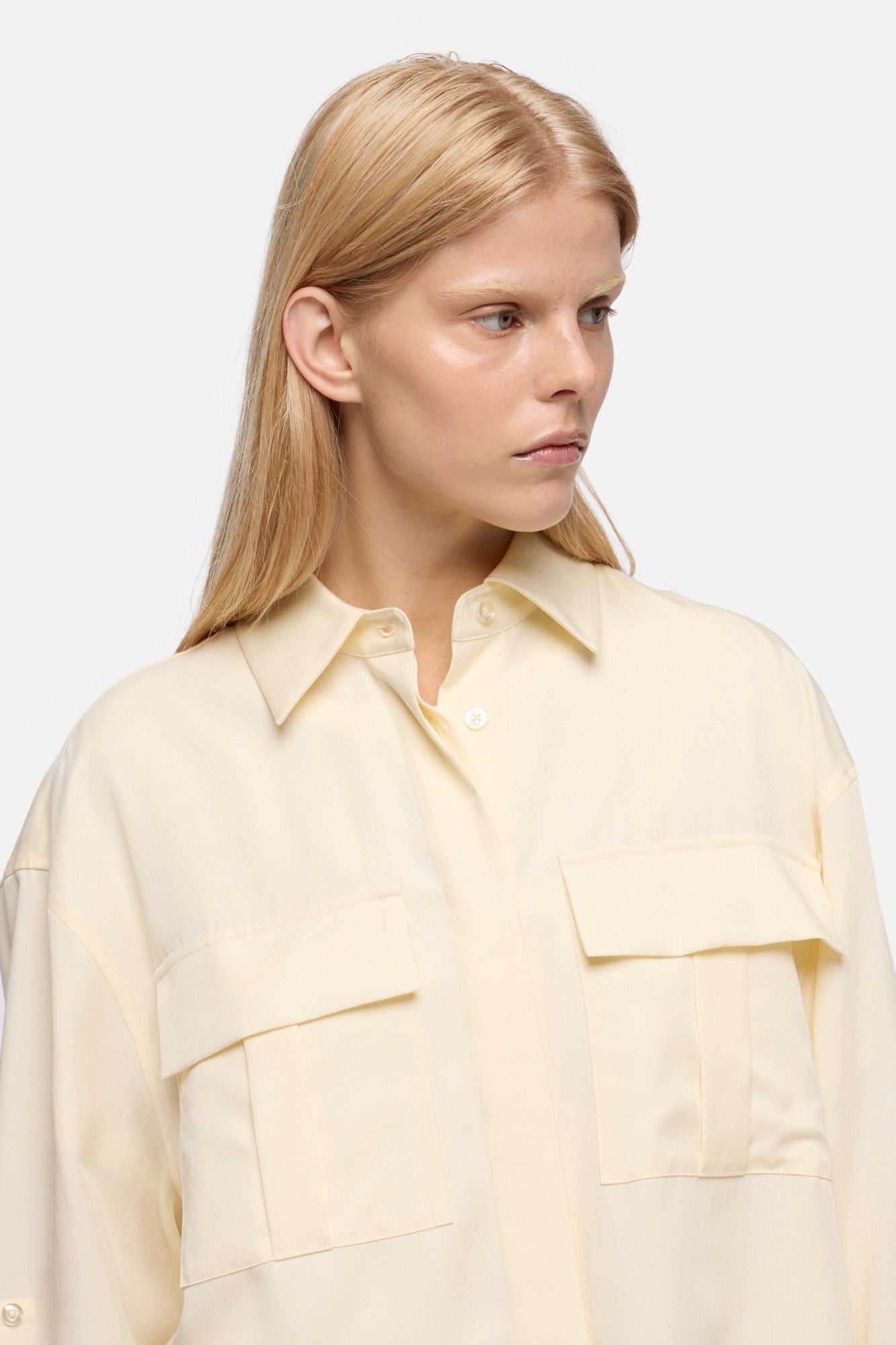 7-for-all-mankind-lyocell-utility-shirt-in-ivory-bluse image 4