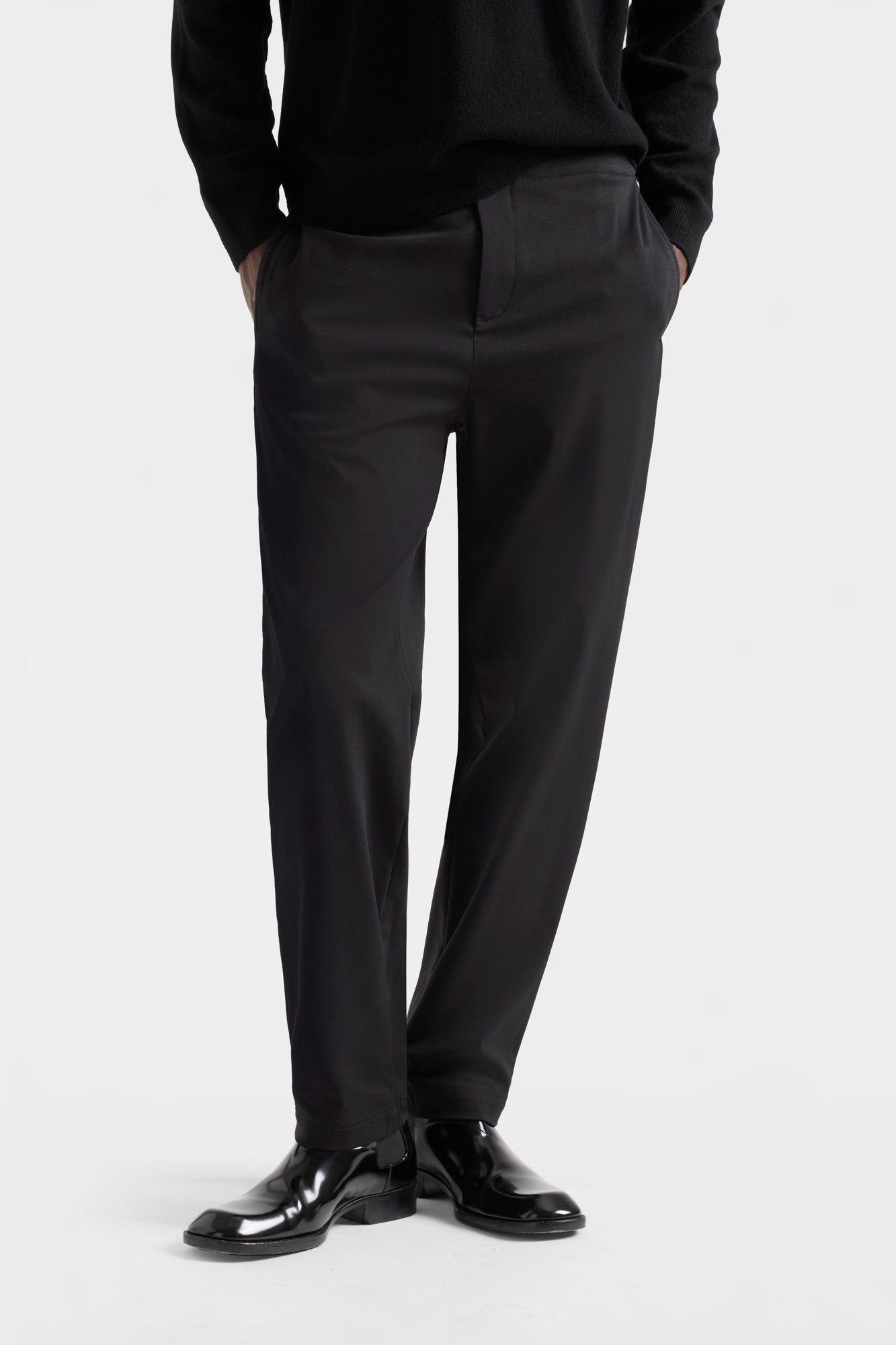 7-for-all-mankind-luxe-performance-knit-hybrid-pant-herren-hose-schwarz image 5