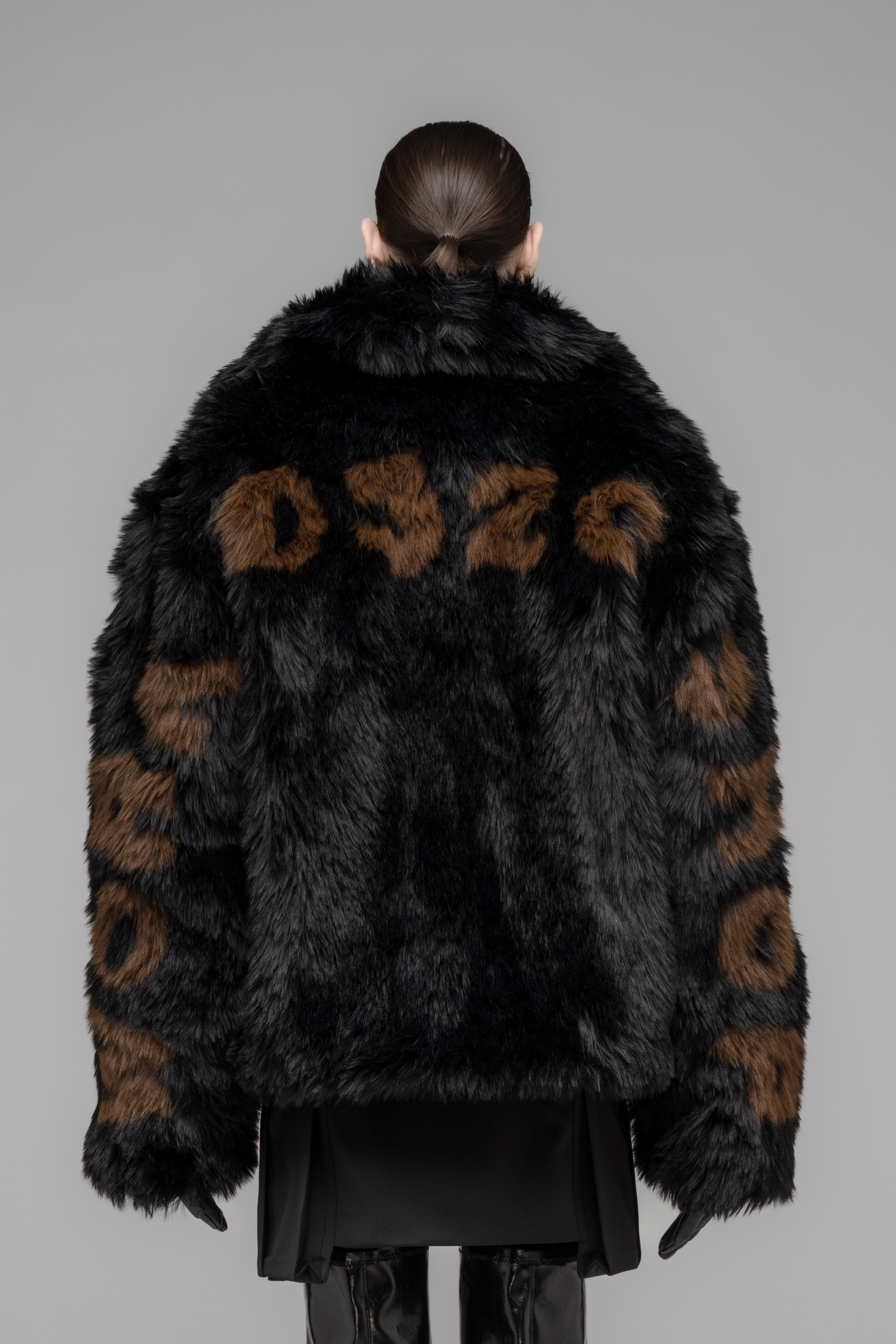 032c-muddy-faux-fur-blouson-oversize-kunstfell-jacke image 5
