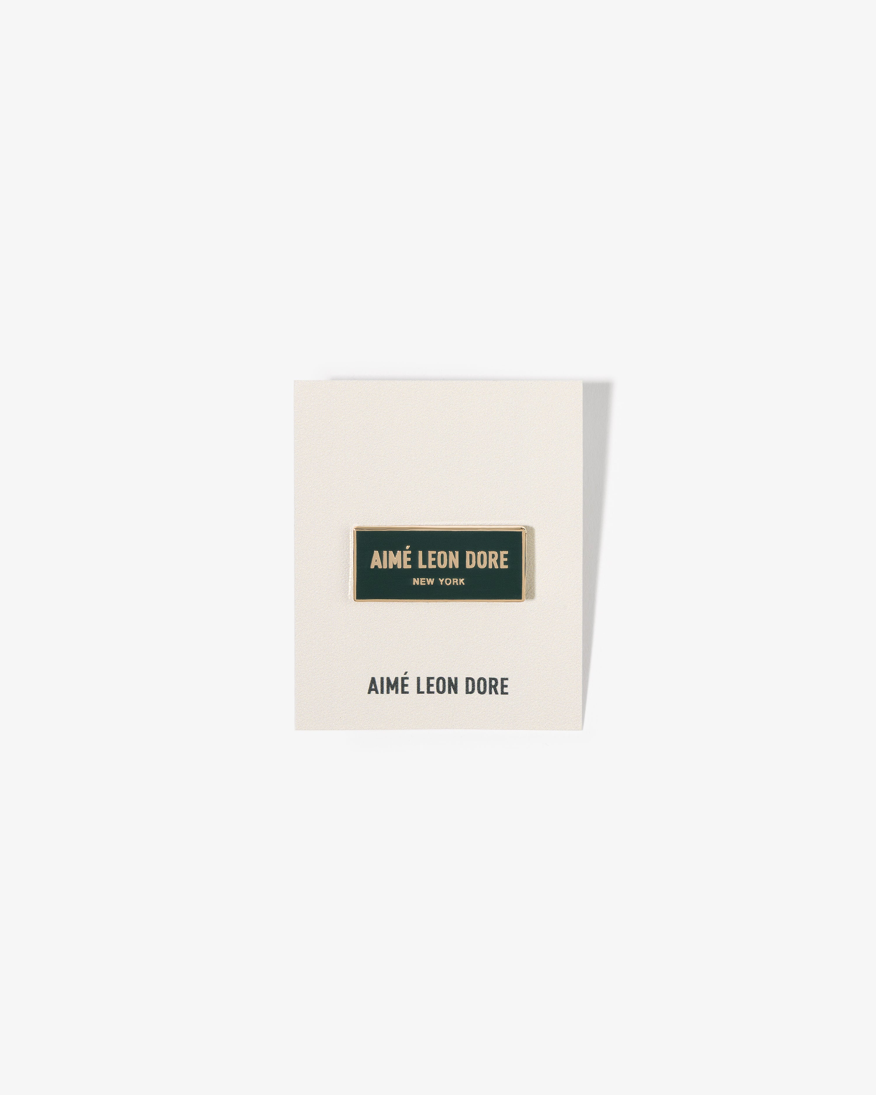 aim-leon-dore-graphic-pin-gr-ner-emaille-pin-aus-messing image 3