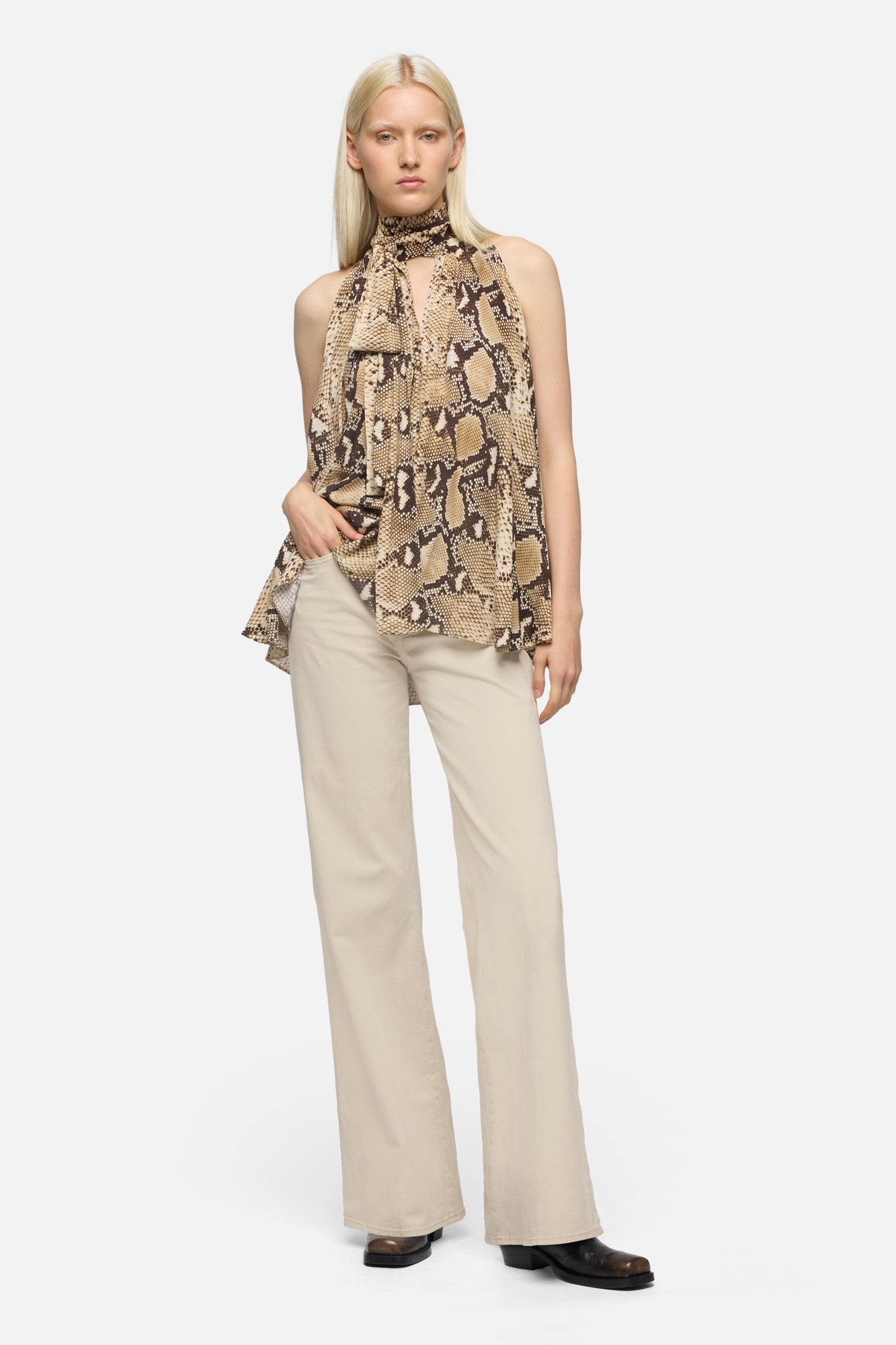 7-for-all-mankind-lotta-comfort-twill-clay-wide-leg-hose image 2