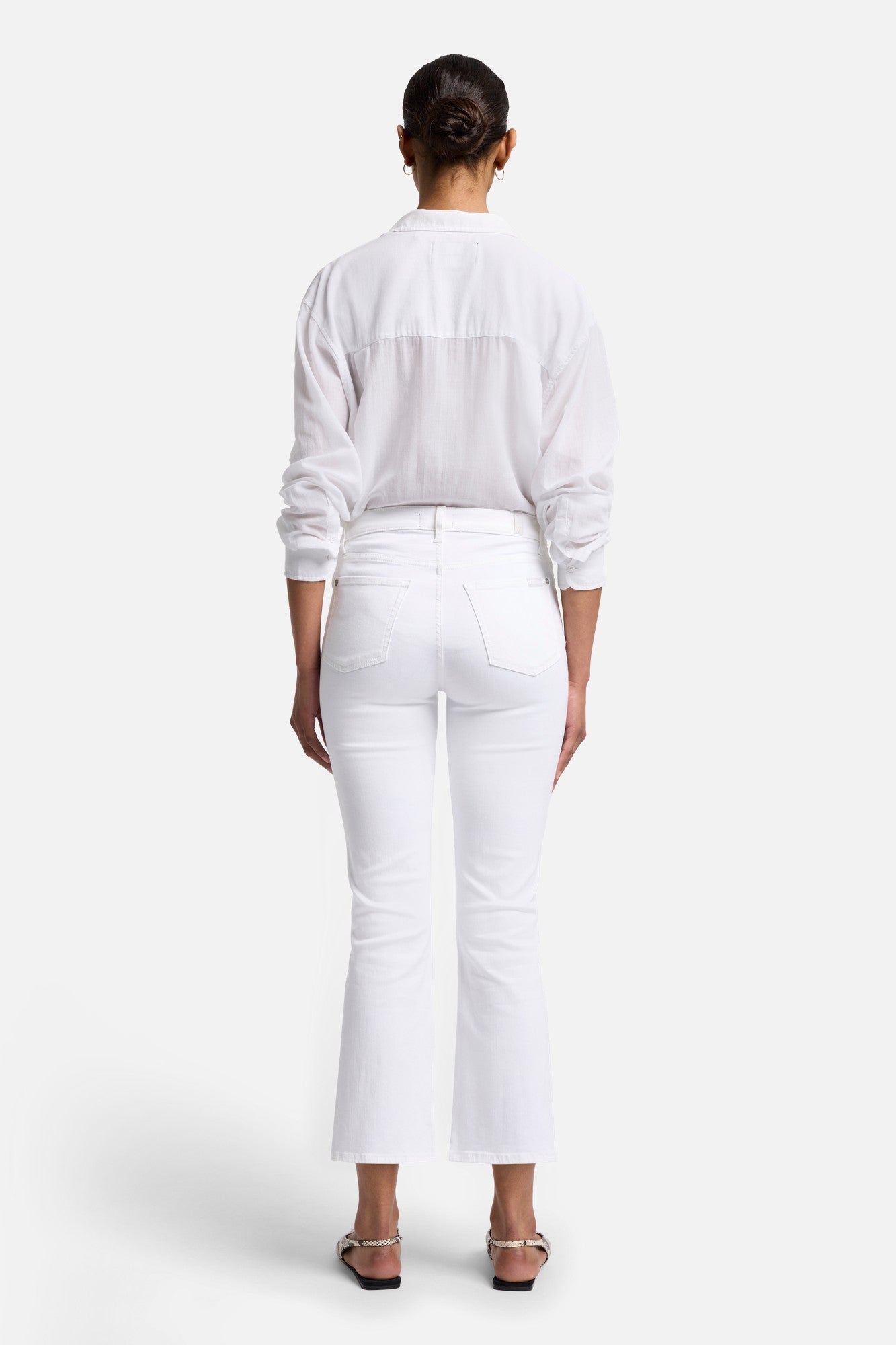 7-for-all-mankind-slim-illusion-high-waist-slim-kick-jeans-luxe-white image 4