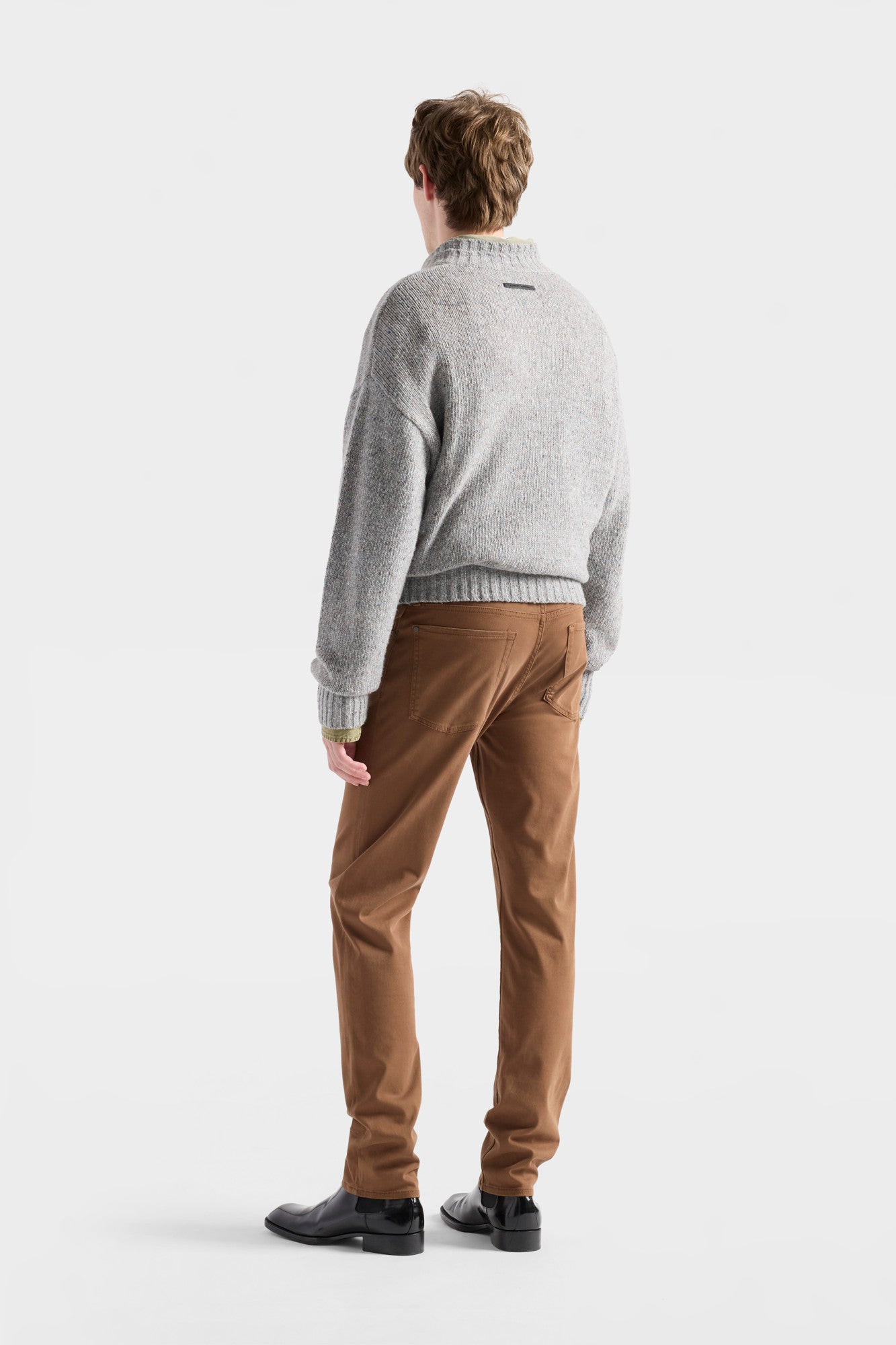 7-for-all-mankind-slimmy-luxe-performance-sateen-herren-hose-in-maka image 5