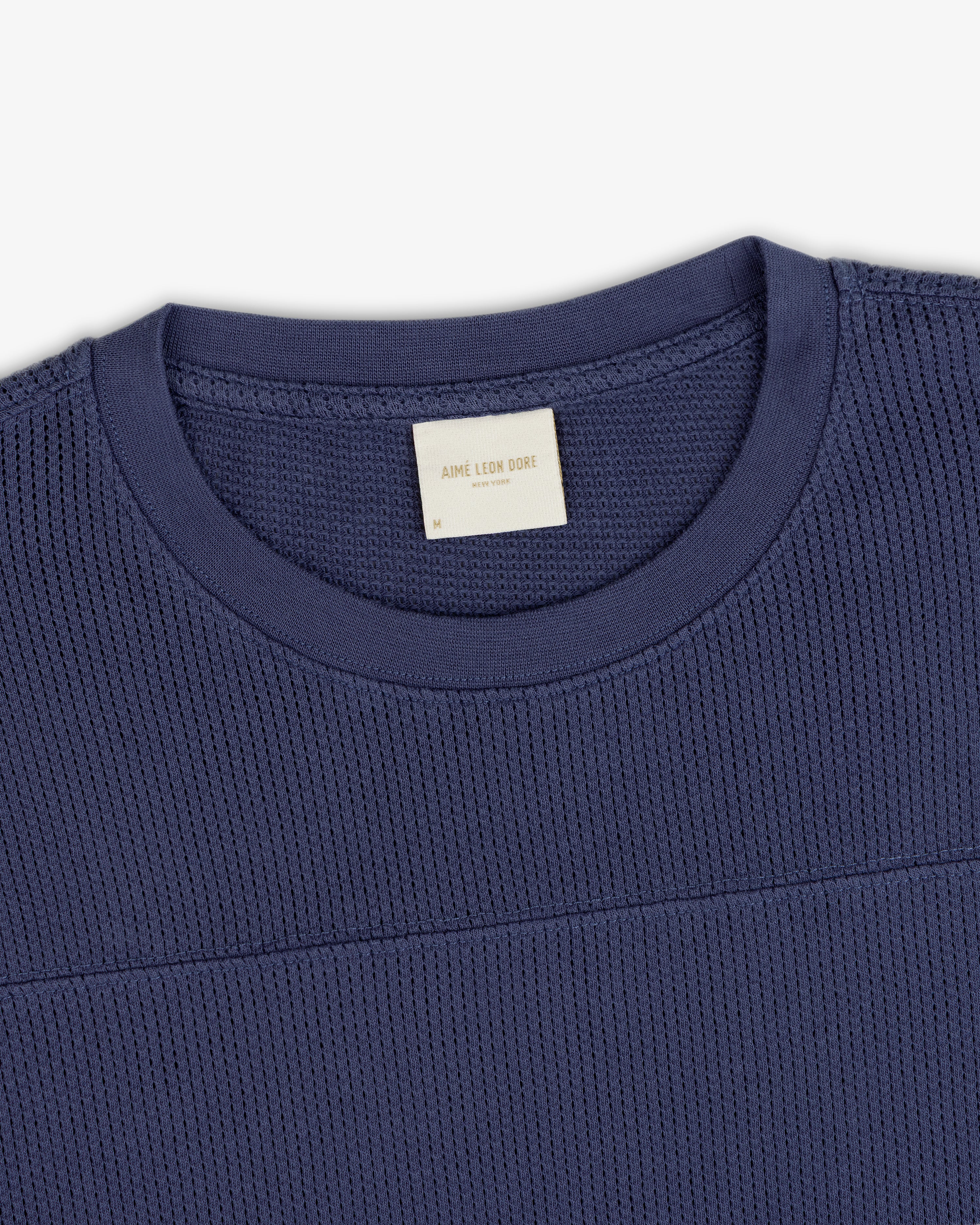 aim-leon-dore-long-sleeve-mesh-football-tee-blau image 3