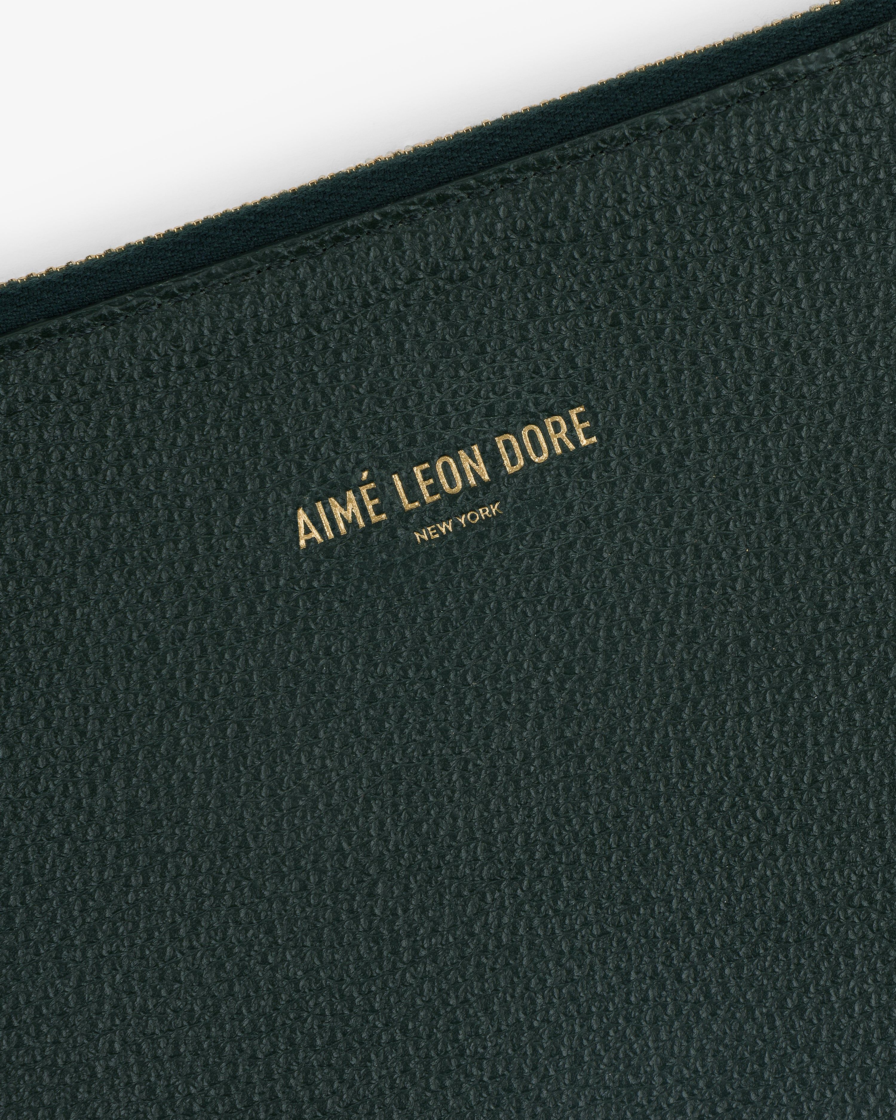 aim-leon-dore-large-leather-pouch-clutch-gr-n image 4