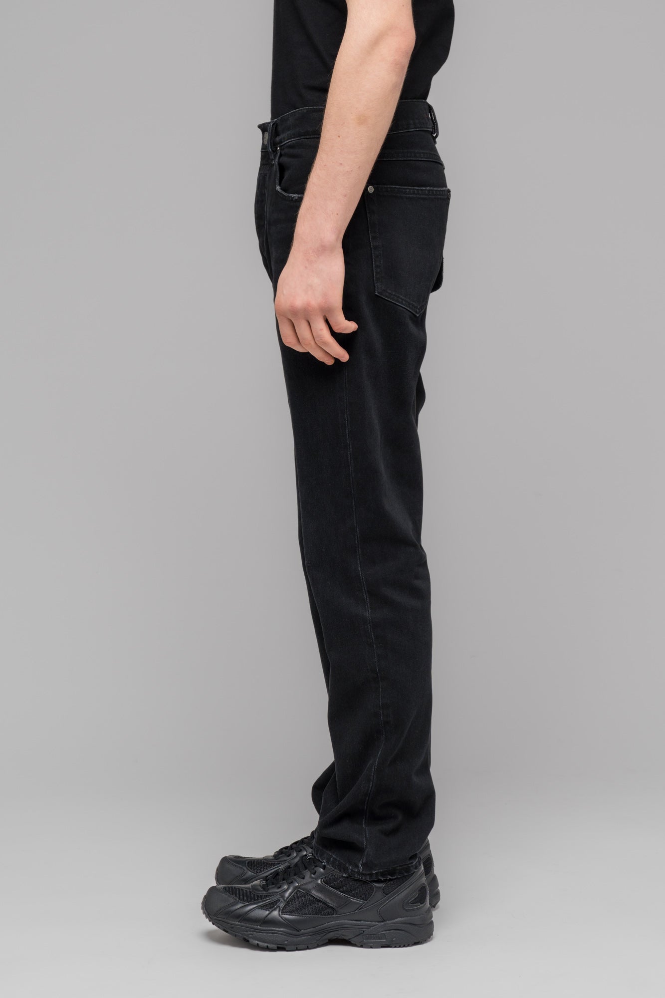 032c-straight-leg-jean-black-wash-5-pocket-denim image 5
