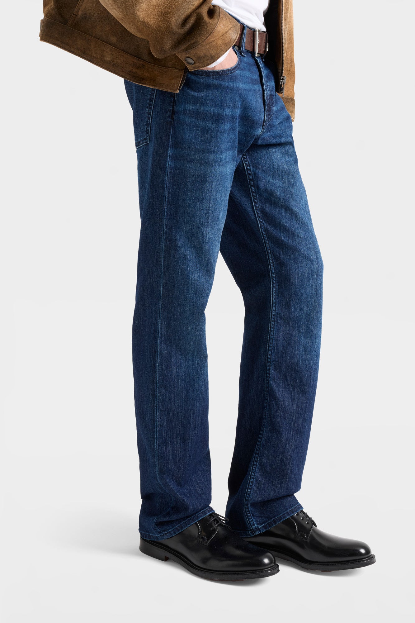 7-for-all-mankind-airweft-austyn-herren-jeans-in-proper-dark-indigo-relaxed-fit image 6
