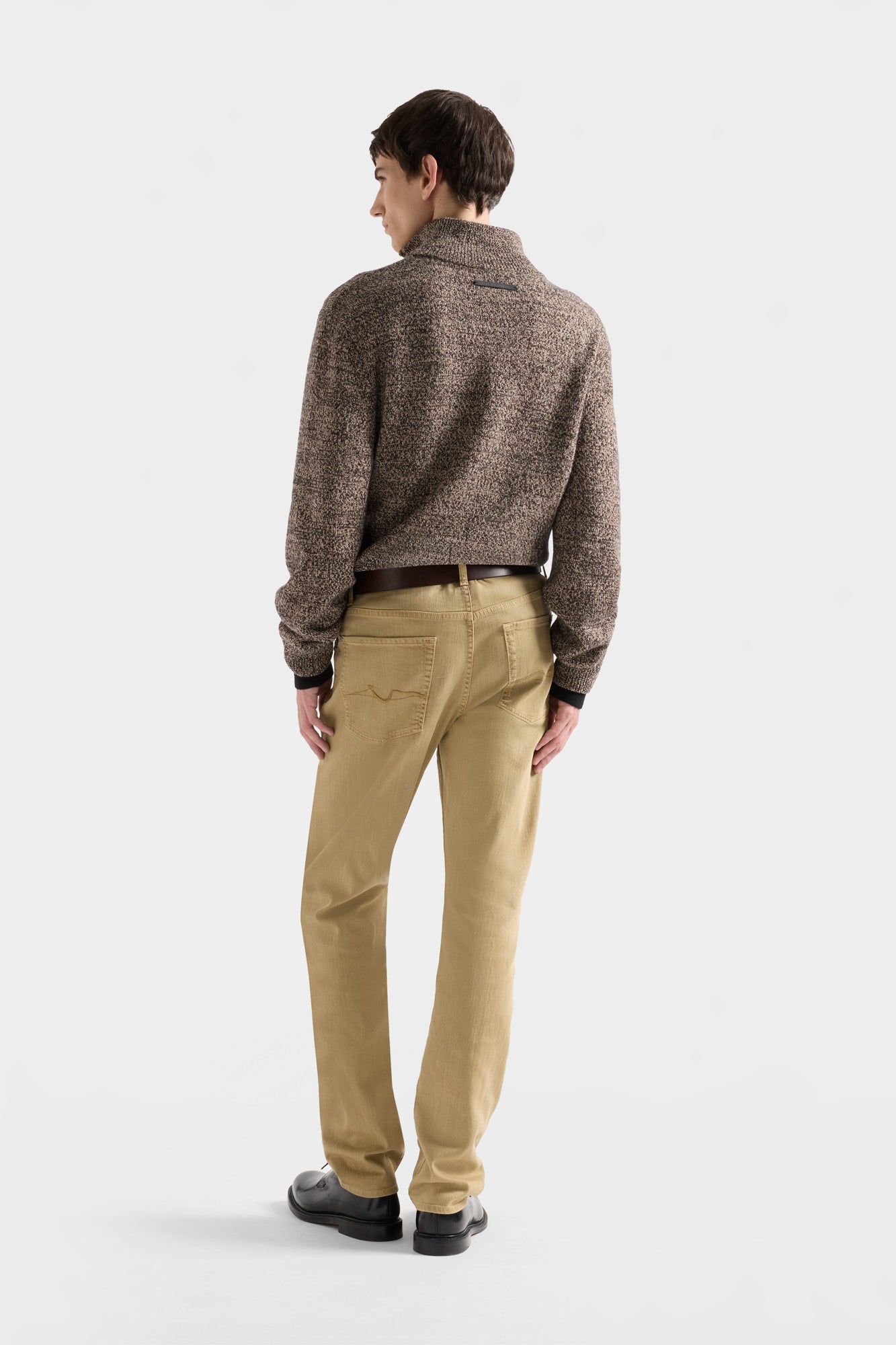 7-for-all-mankind-the-straight-herrenjeans-in-airweft-desert image 5