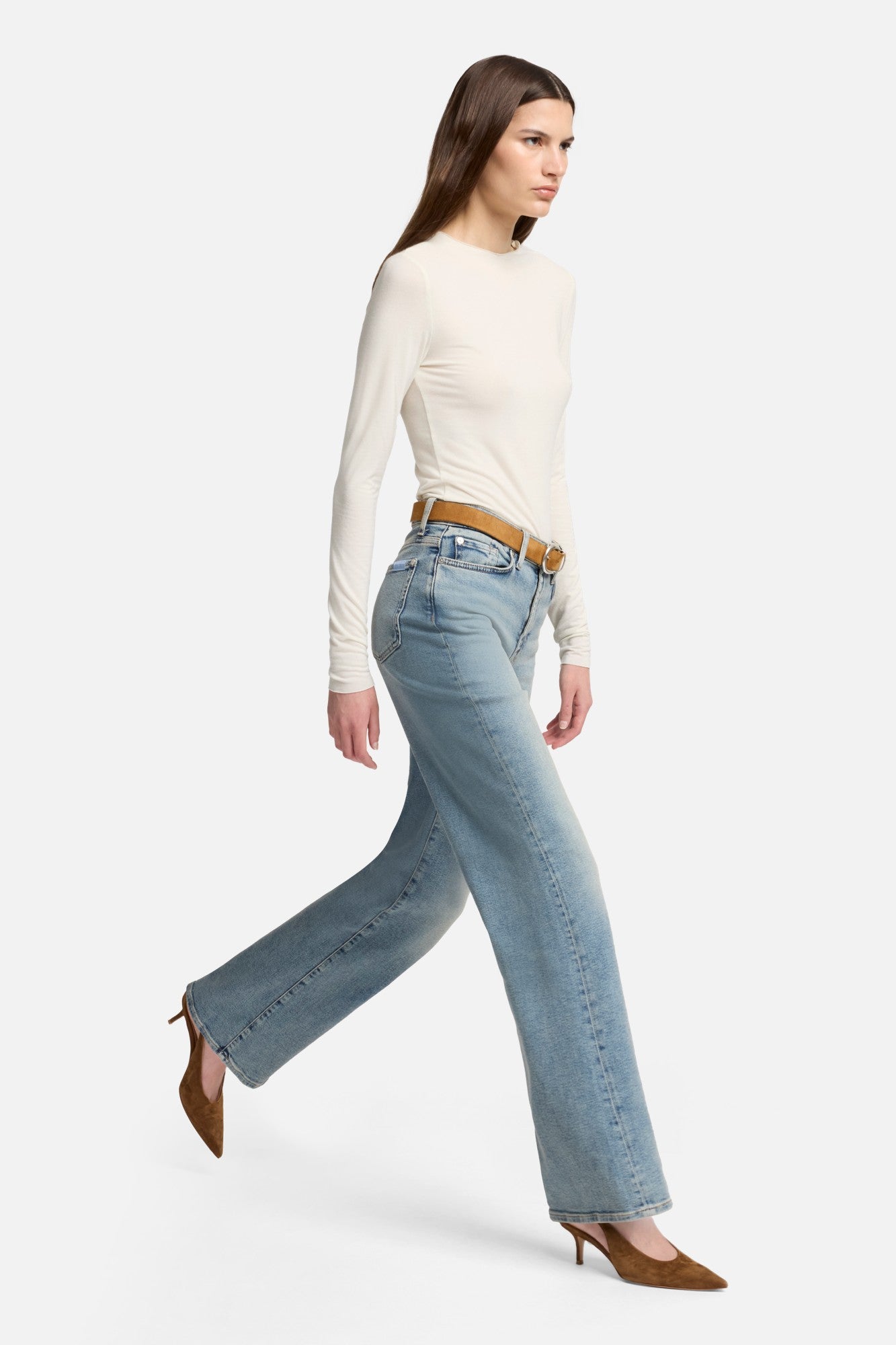 7-for-all-mankind-luxe-vintage-alexa-straight-jeans-amuse-me image 7