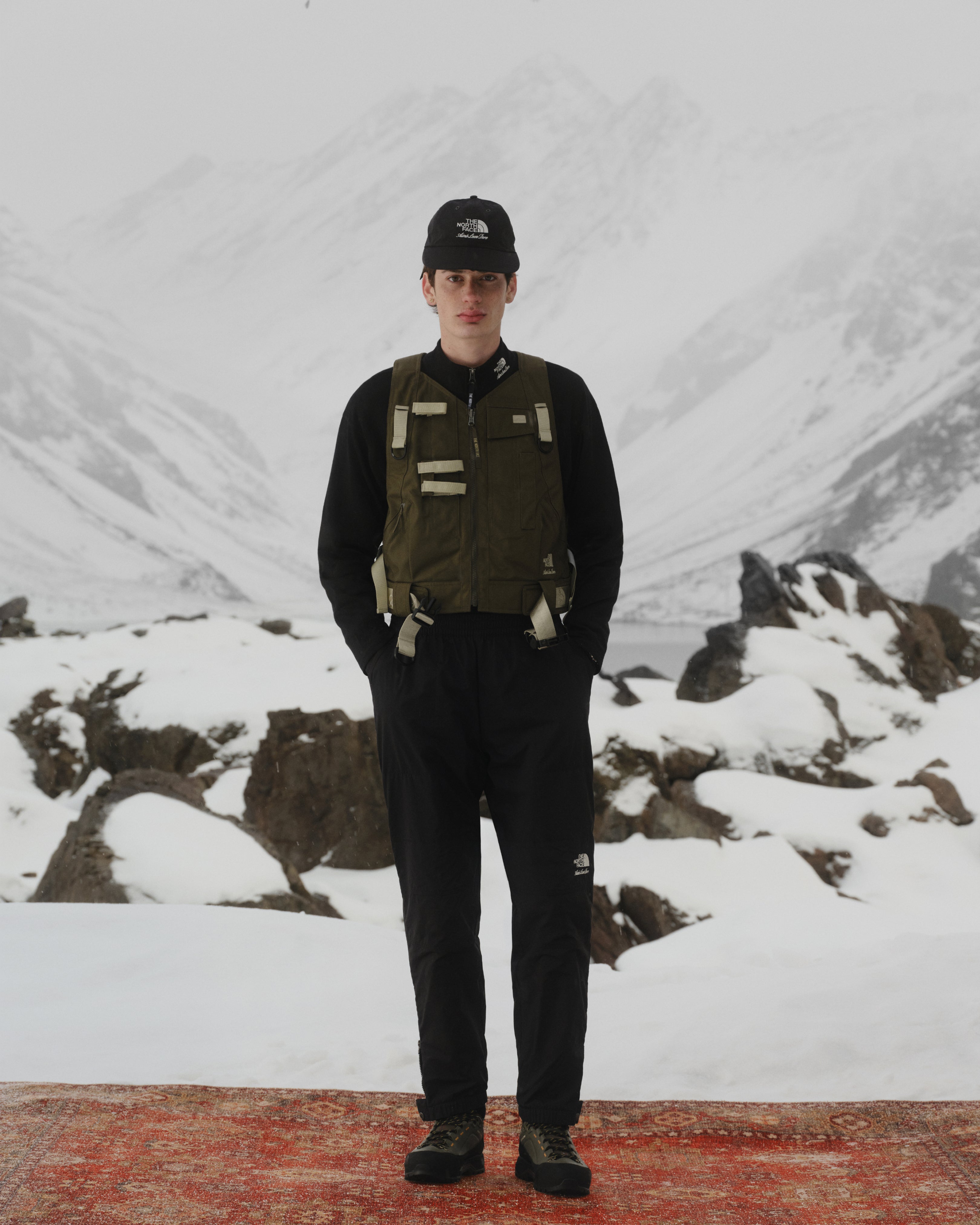 aim-leon-dore-x-the-north-face-nylon-logo-hat-cap-schwarz image 3