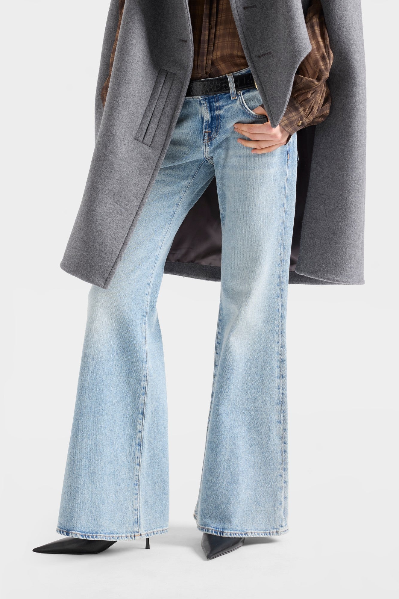 7-for-all-mankind-low-flare-jeans-denim-ode-to image 3