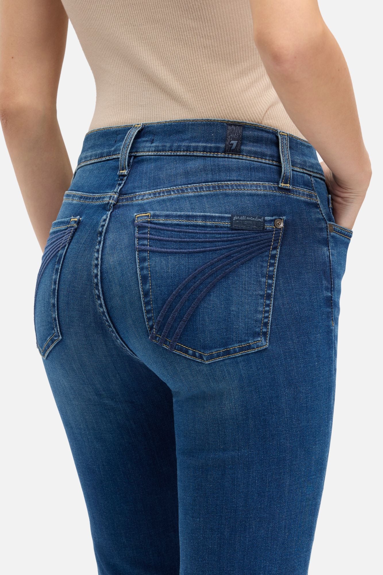 7-for-all-mankind-dojo-authentic-blue-malmo-damen-jeans-flared image 4