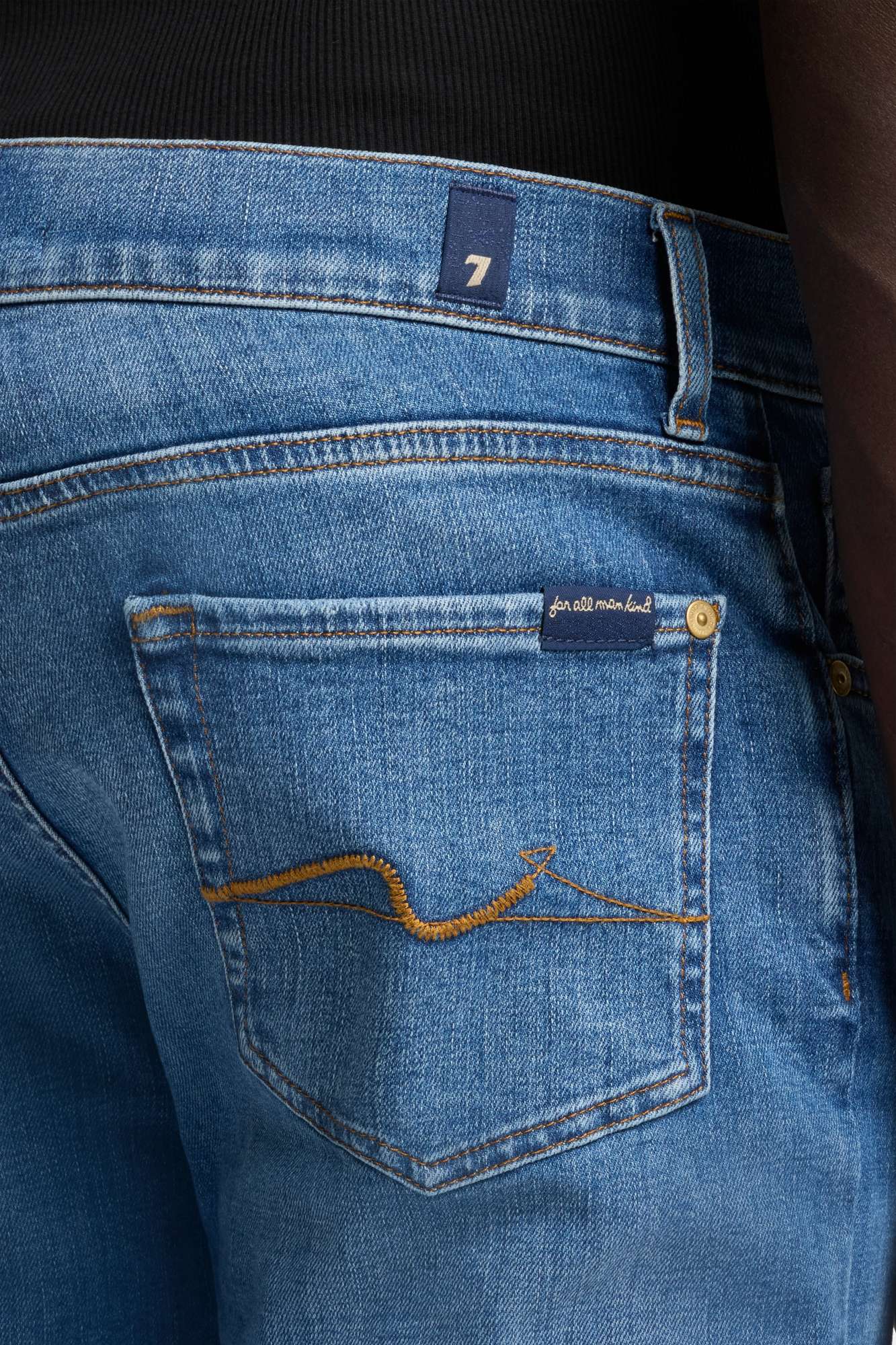 7-for-all-mankind-luxe-performance-slimmy-tapered-vernon-herren image 4