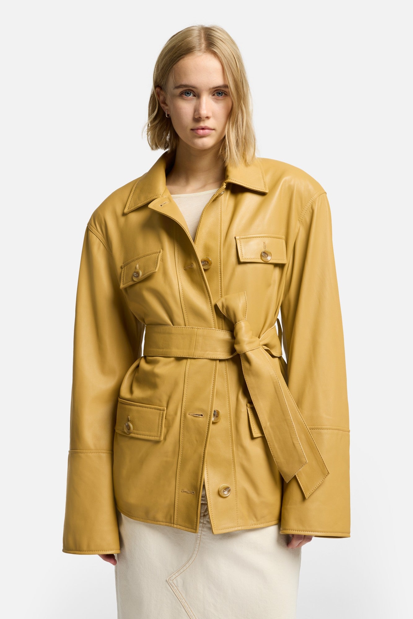 7-for-all-mankind-sahariana-leather-cropped-trench-honey-leder-trench-damen image 3