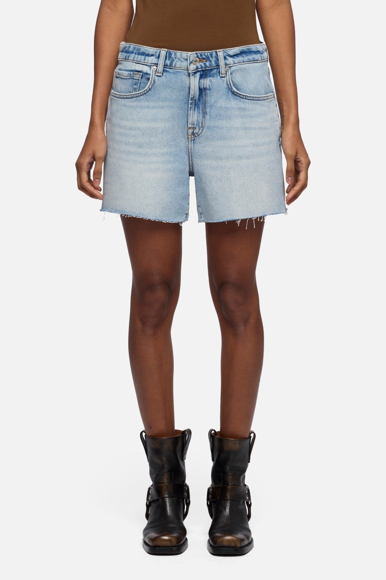 7-for-all-mankind-monroe-long-short-denim-shorts-mankind-ode-to-mid-wash image 3