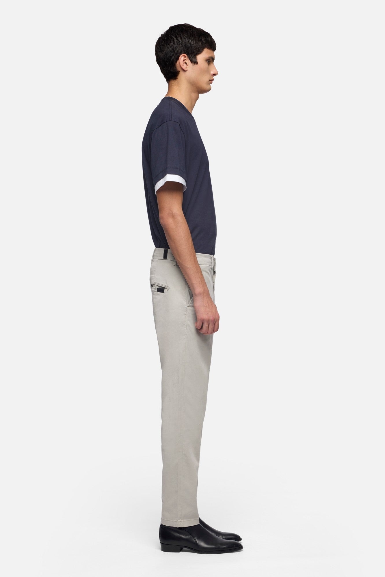 7-for-all-mankind-weightless-adrien-chino-in-gentle-grey image 6
