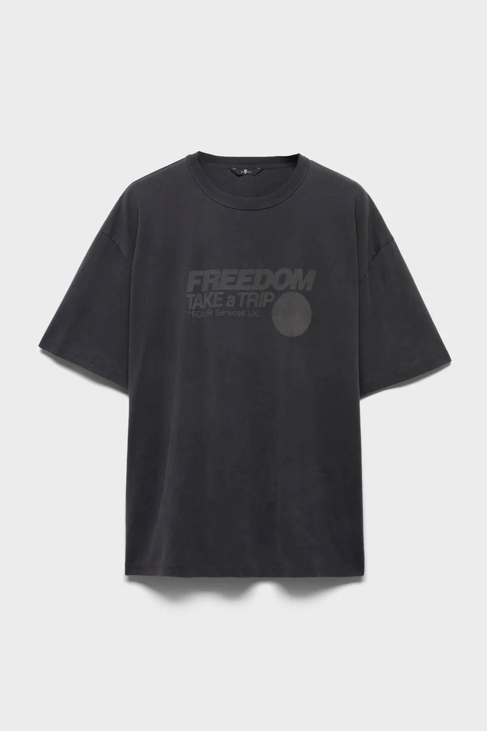 7-for-all-mankind-short-sleeve-graphic-tee-trip-black-herren-t-shirt image 1