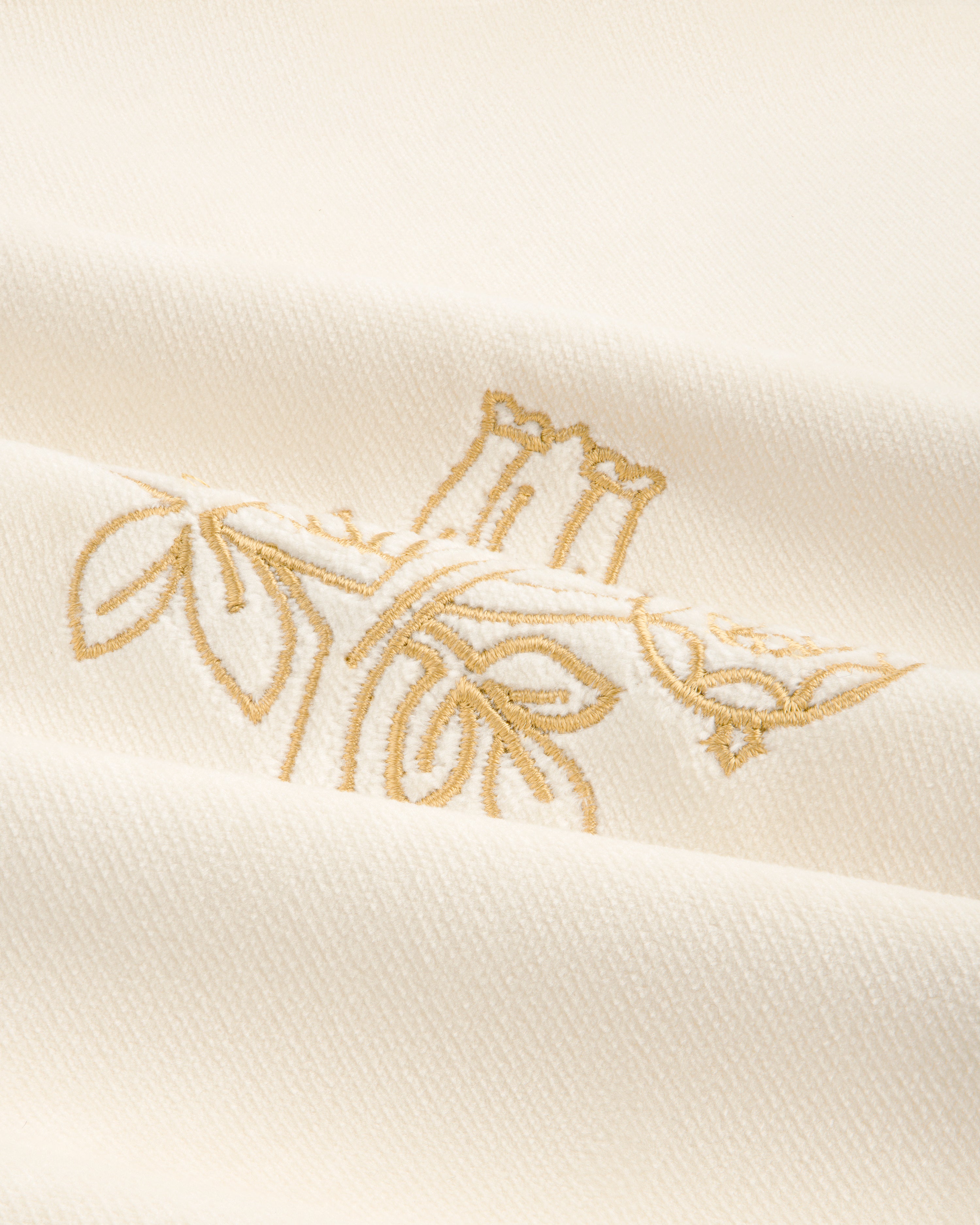 aim-leon-dore-queens-crest-kissen-46x46-cm-creme image 4