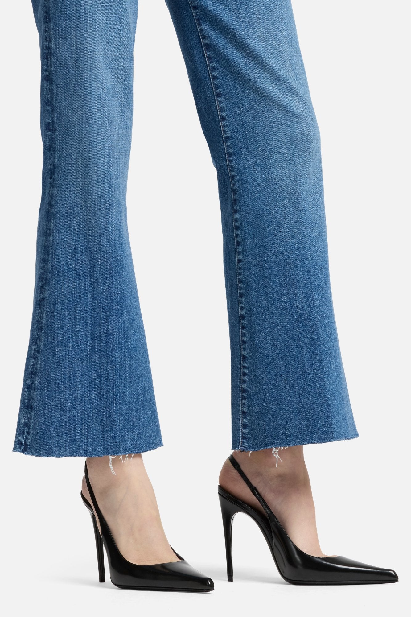 7-for-all-mankind-slim-illusion-cropped-dojo-yuma-jeans image 4