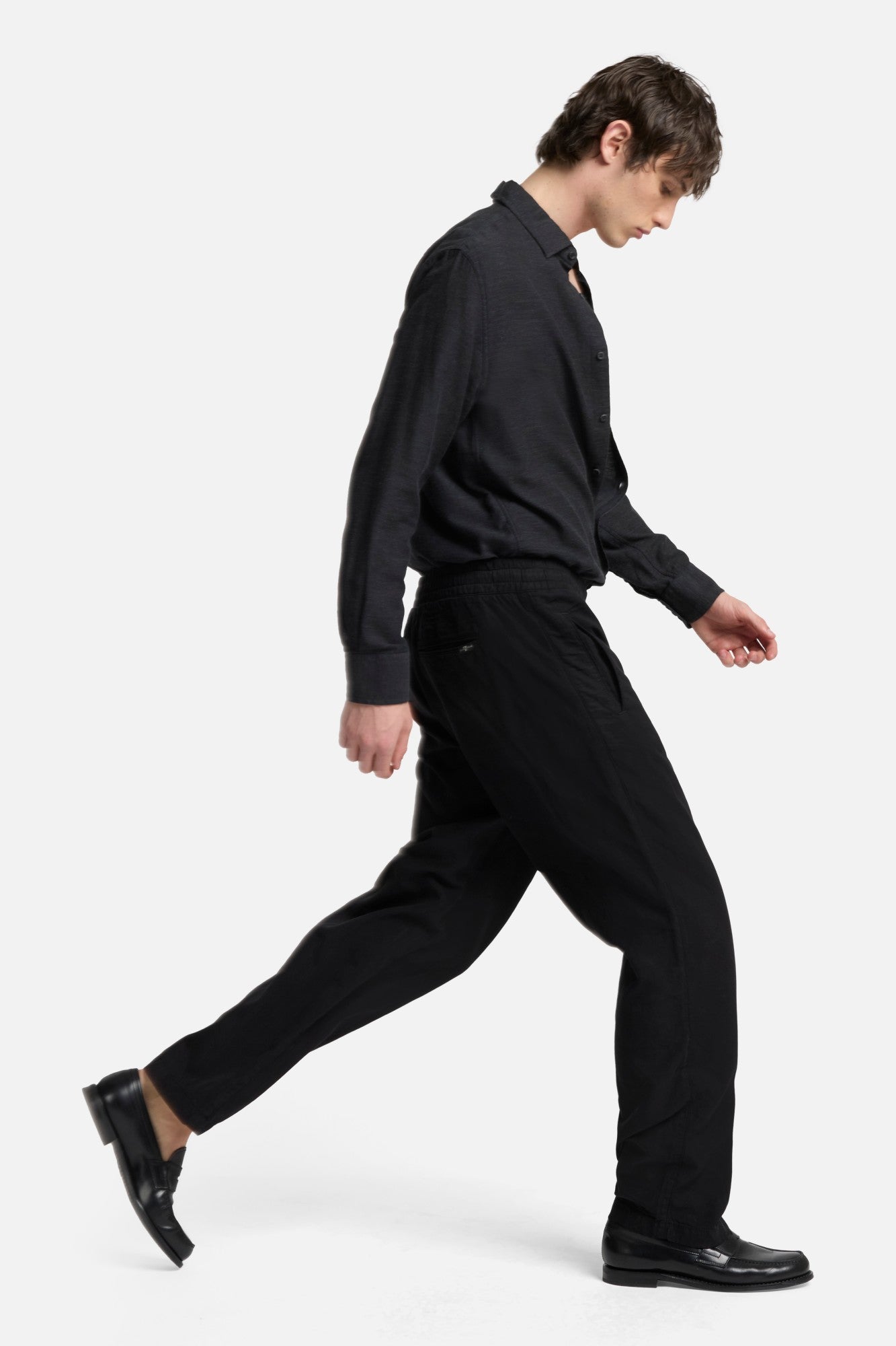 7-for-all-mankind-linen-blend-jogger-pant-black-herren-hose image 7