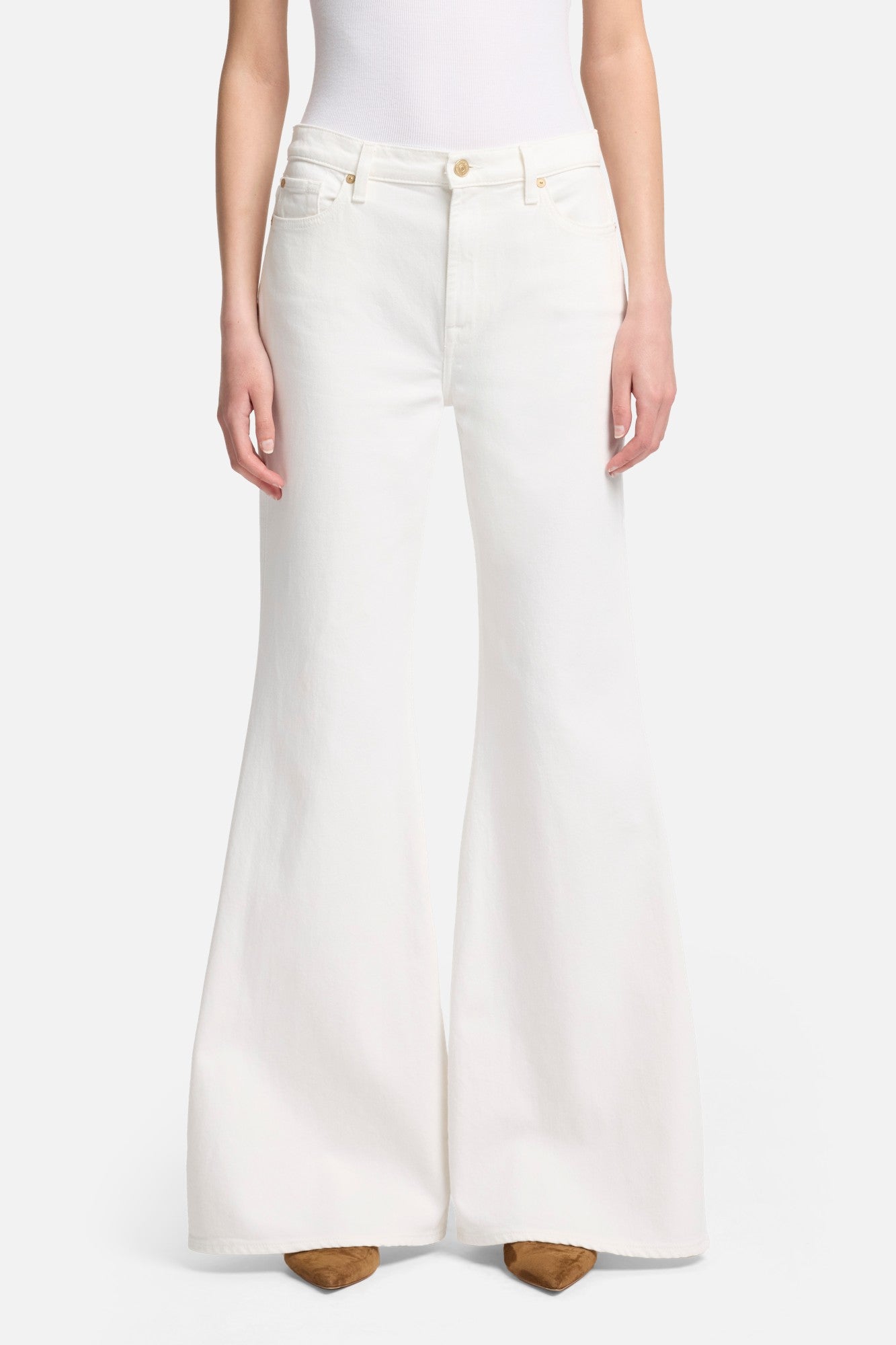 7-for-all-mankind-retro-flare-jeans-in-milky-way image 3