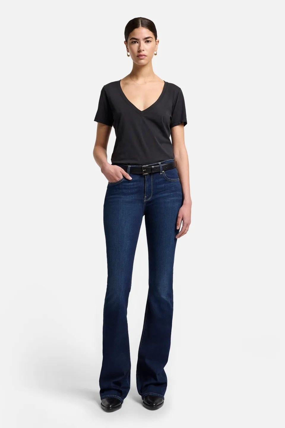 7-for-all-mankind-pima-cotton-easy-v-neck-t-shirt-in-moonless-night image 1