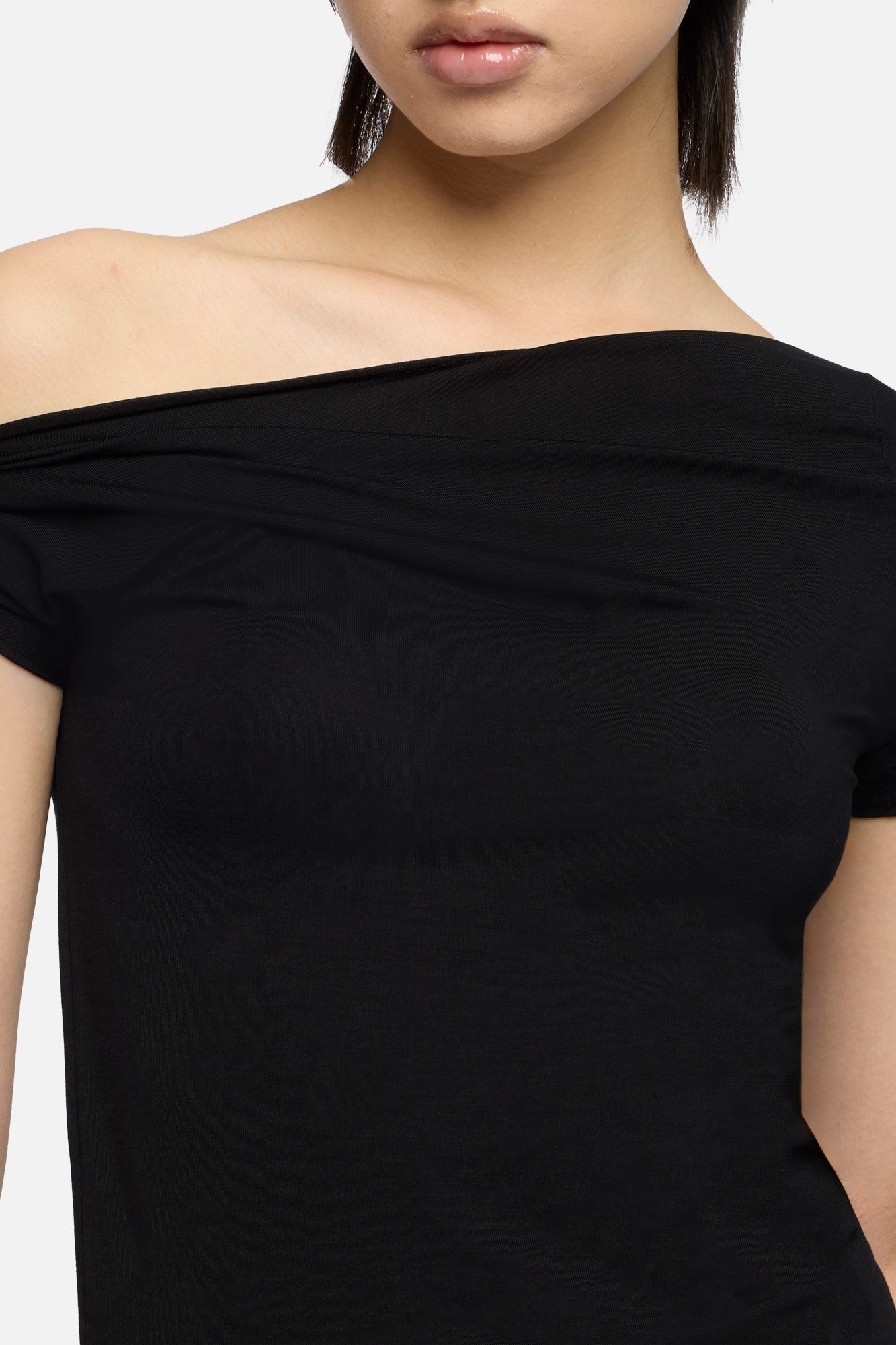 7-for-all-mankind-twisted-shoulder-tee-lyocell-black-damen-top image 4
