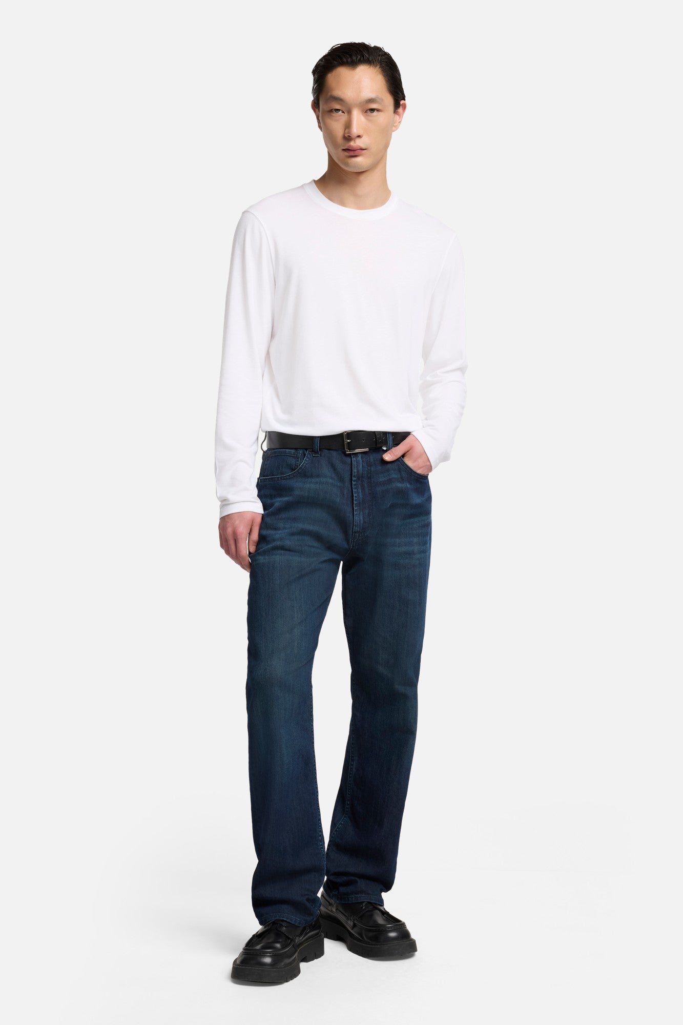 7-for-all-mankind-lyocell-crewneck-long-sleeve-tee-in-white image 2