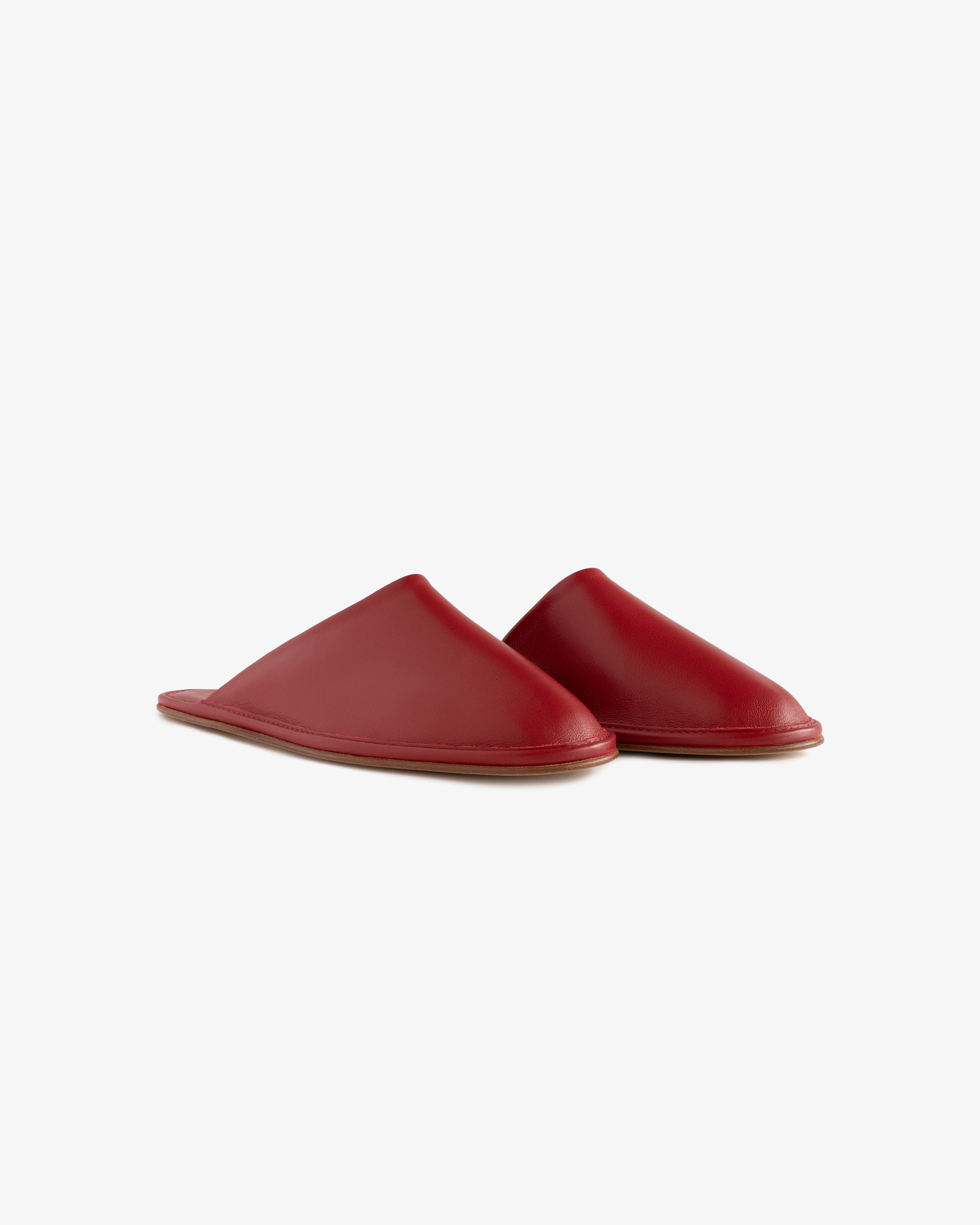 aim-leon-dore-leather-travel-slipper-rote-lederslipper-made-in-italy image 2
