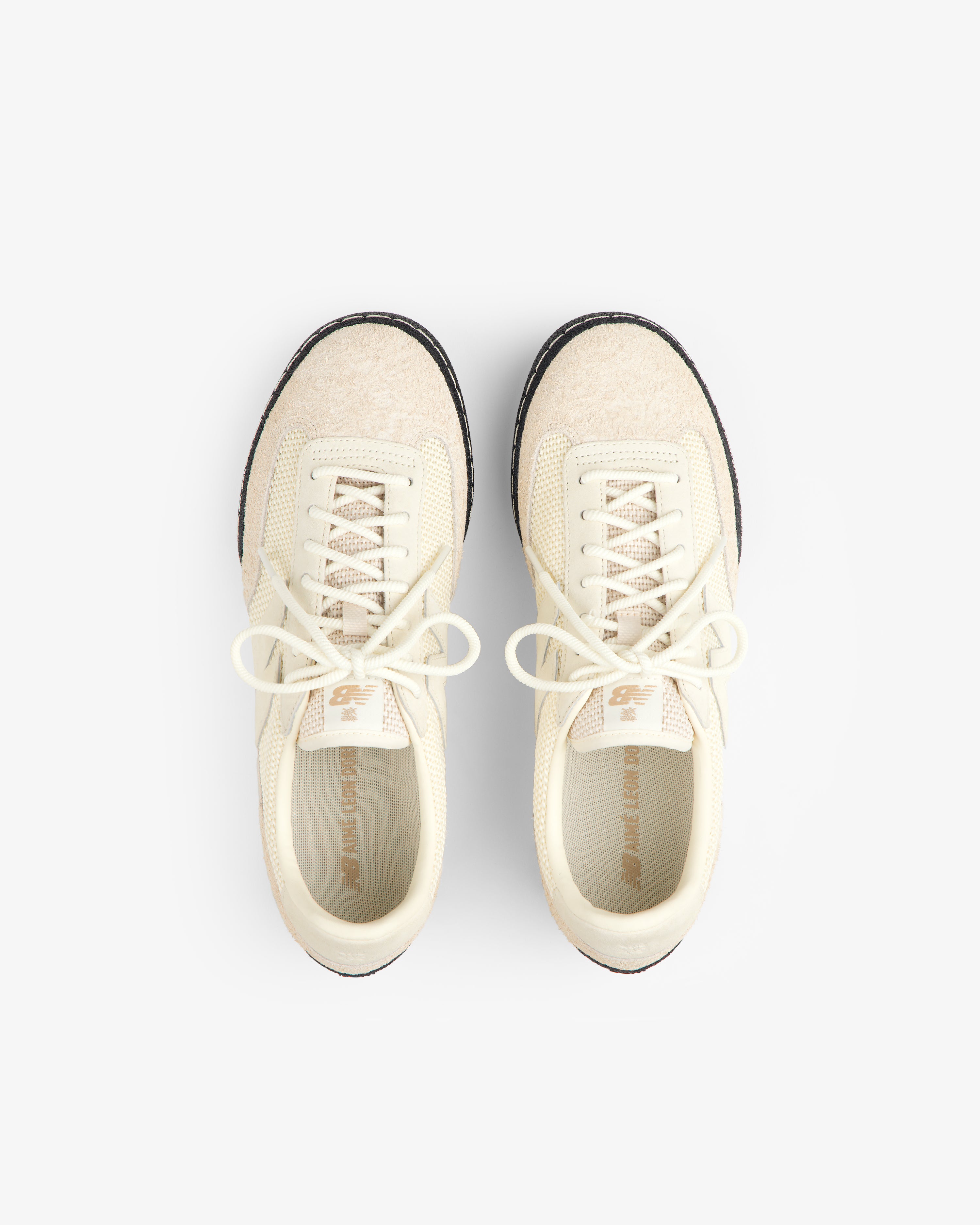 ald-new-balance-gator-sneaker-cream-hairy-suede-unisex image 4