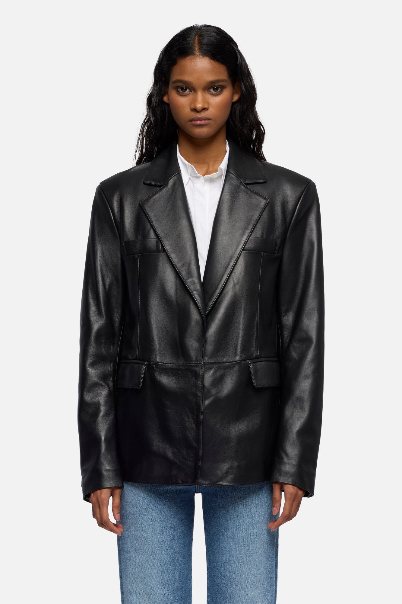 7-for-all-mankind-italian-leather-blazer-in-black image 3