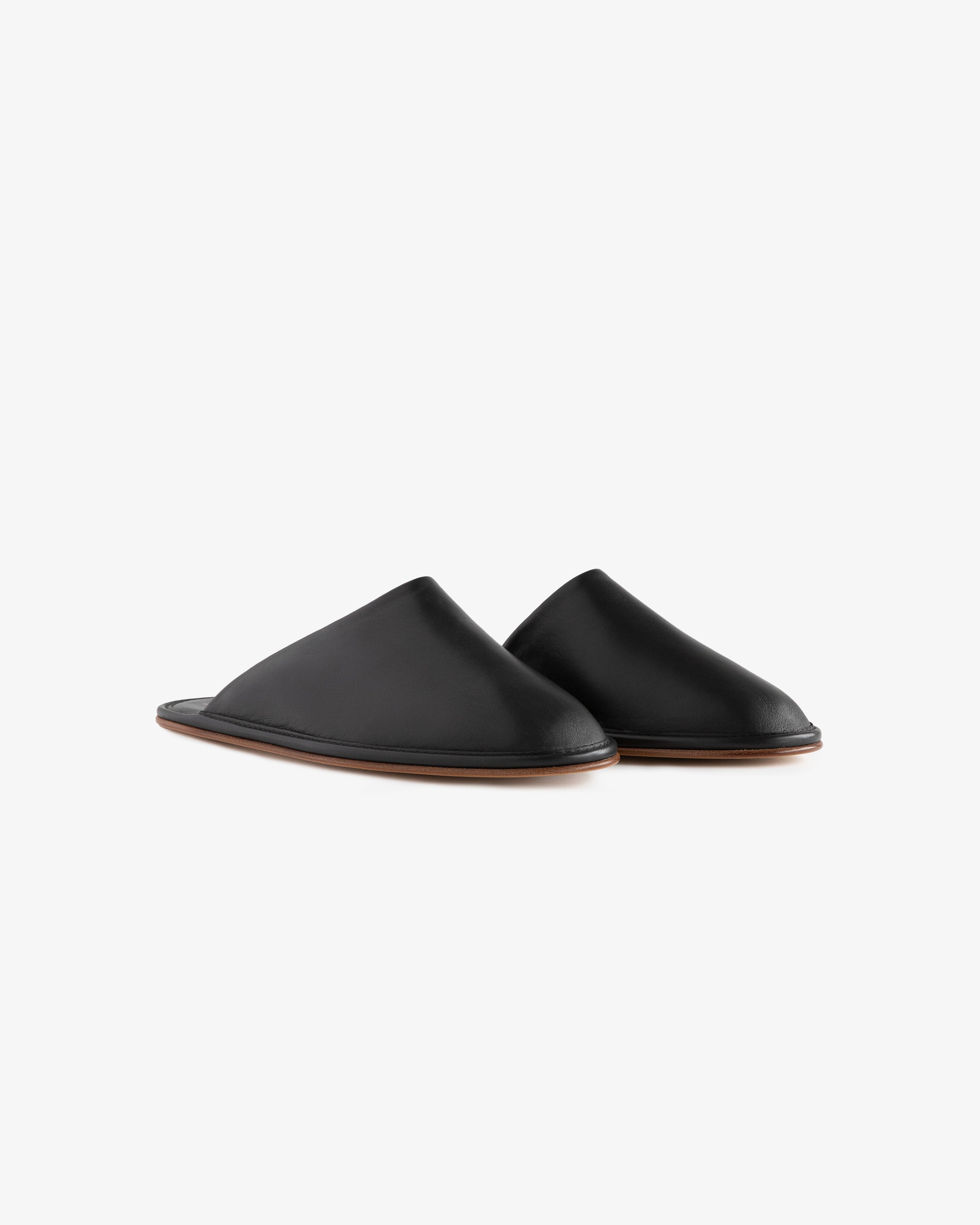 aim-leon-dore-leather-travel-slipper-schwarz-italien image 2