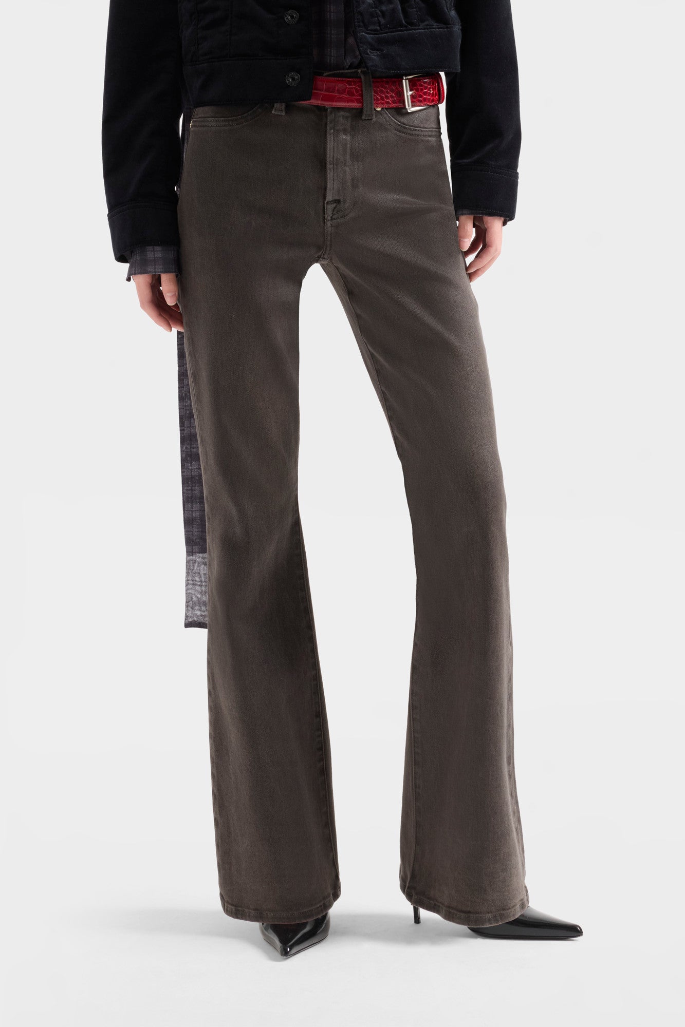 7-for-all-mankind-leggy-bootcut-coated-brown-damen-leder-look-jeans image 3