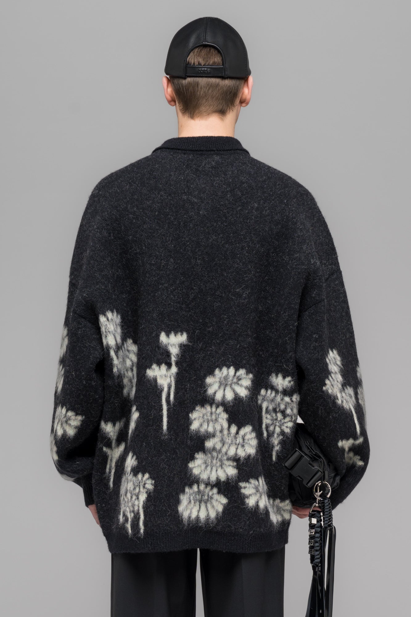 032c-melting-daisies-strick-polo-langarm image 4