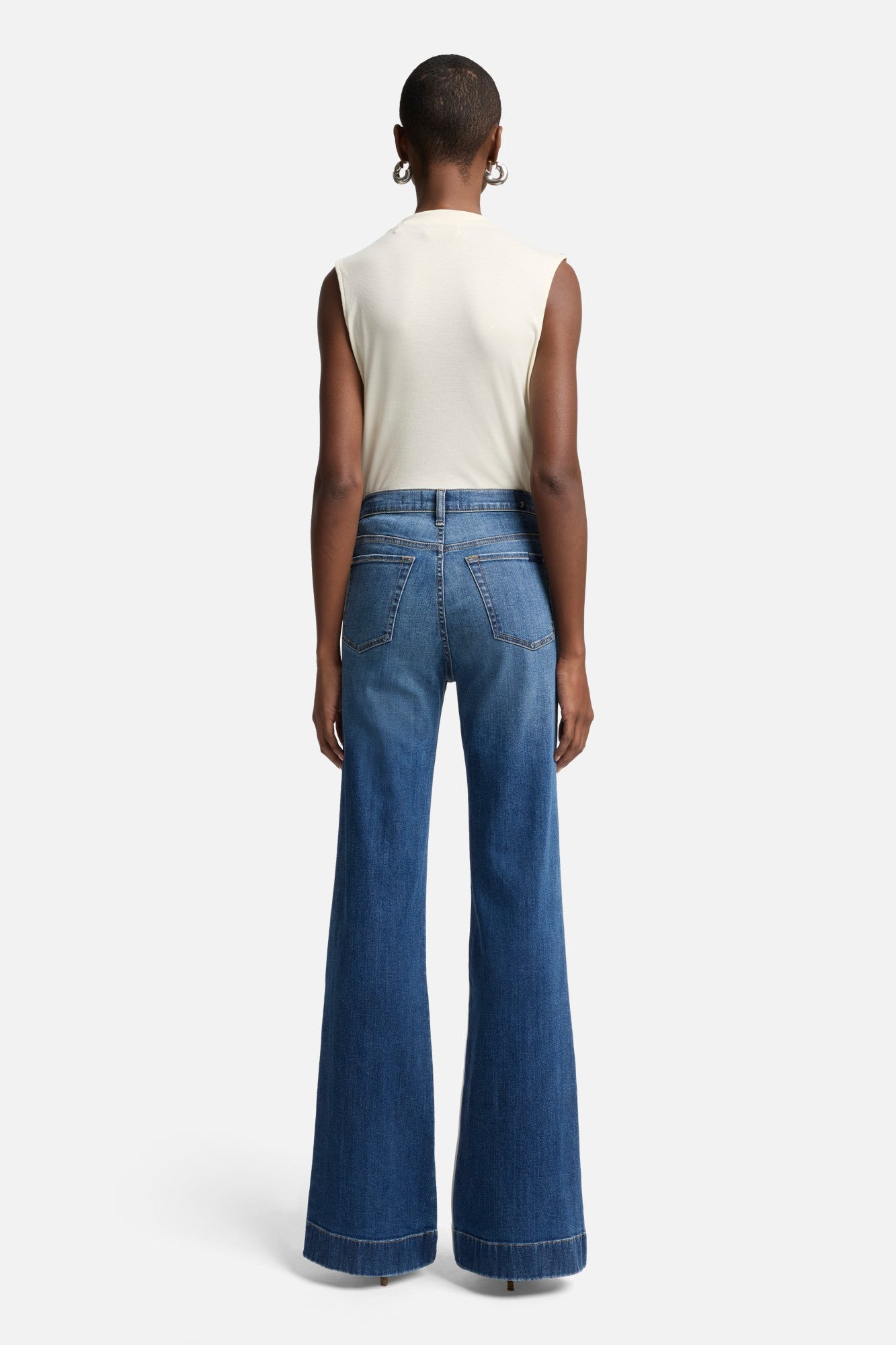 7-for-all-mankind-slim-illusion-modern-dojo-royalty-flare-jeans image 5