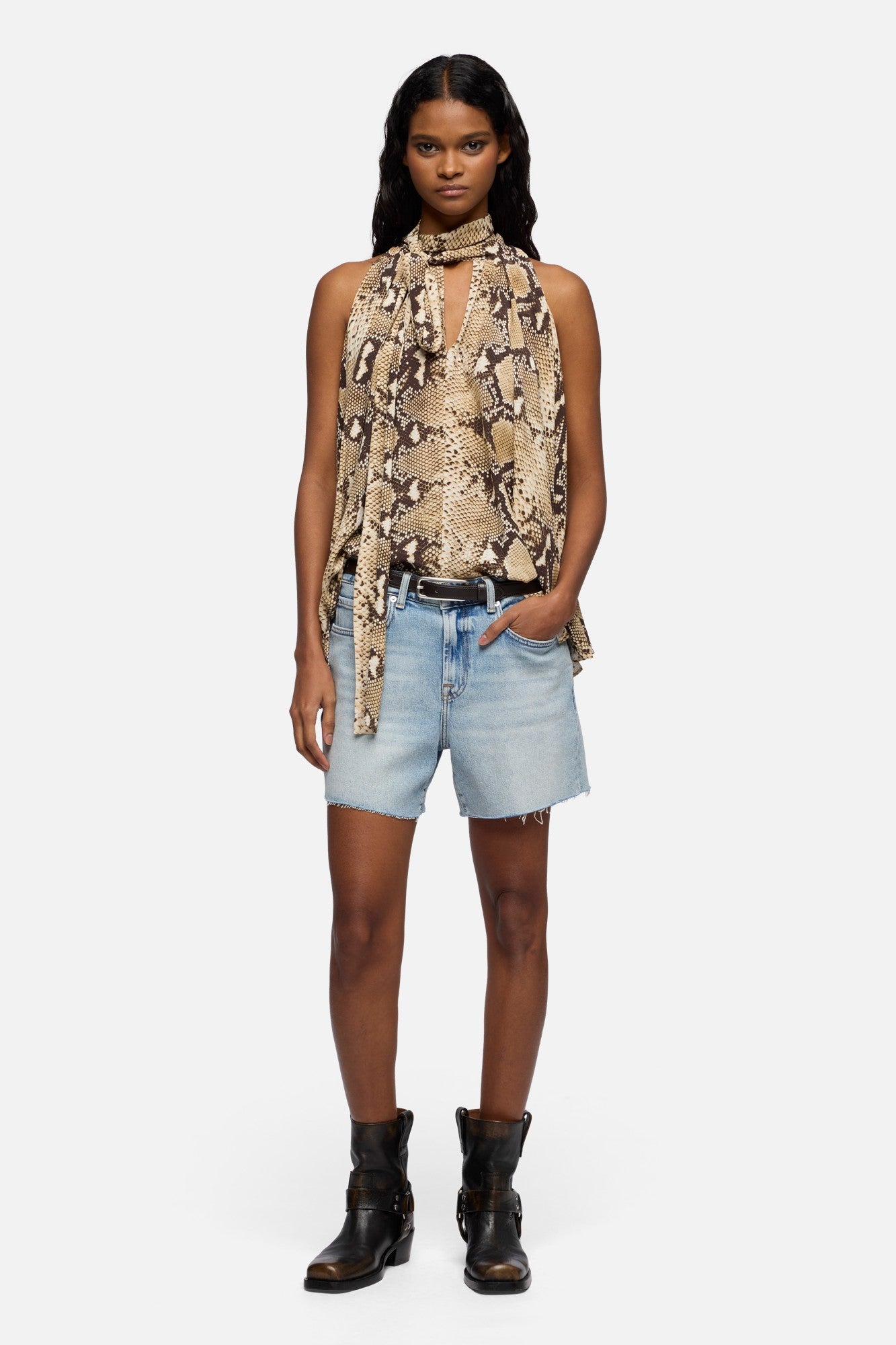 7-for-all-mankind-monroe-long-short-denim-shorts-mankind-ode-to-mid-wash image 2